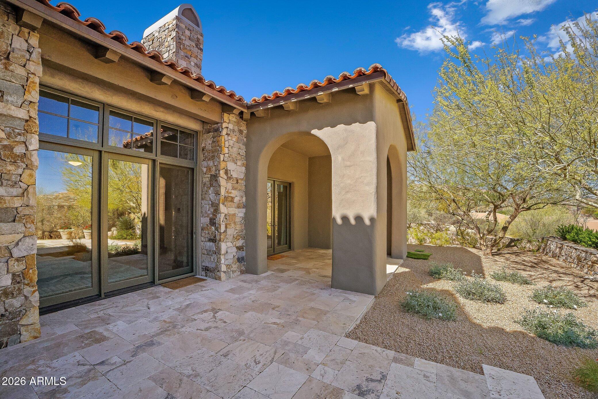 10489 E GREYTHORN Drive