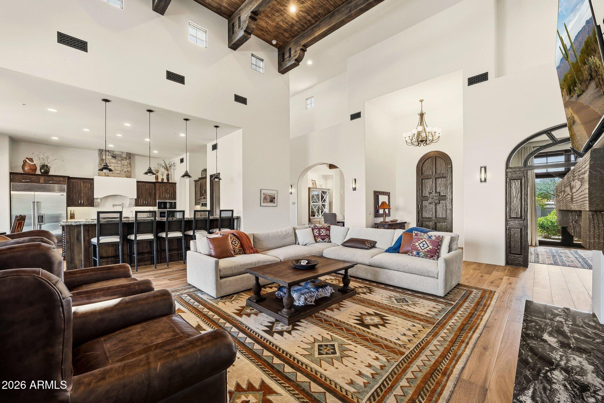 10489 E GREYTHORN Drive