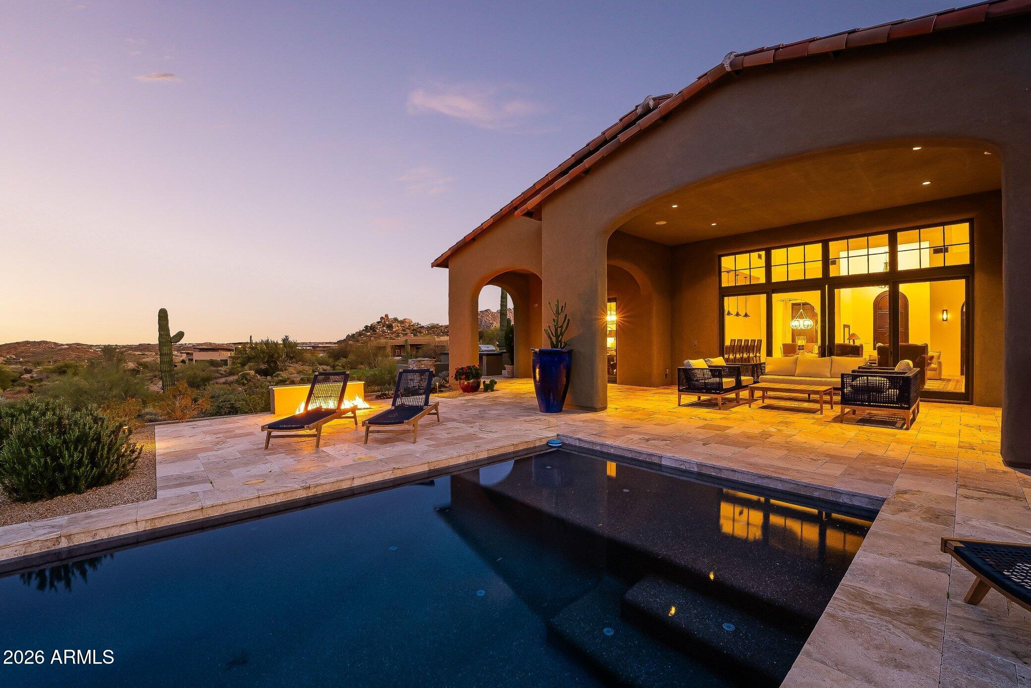 10489 E GREYTHORN Drive