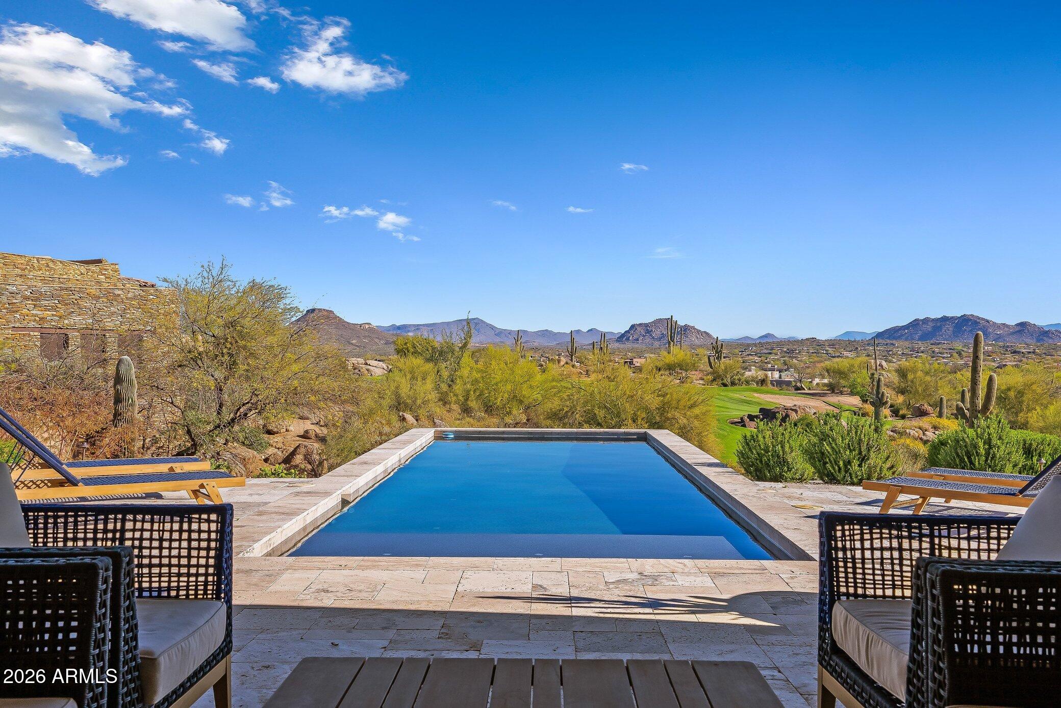 10489 E GREYTHORN Drive