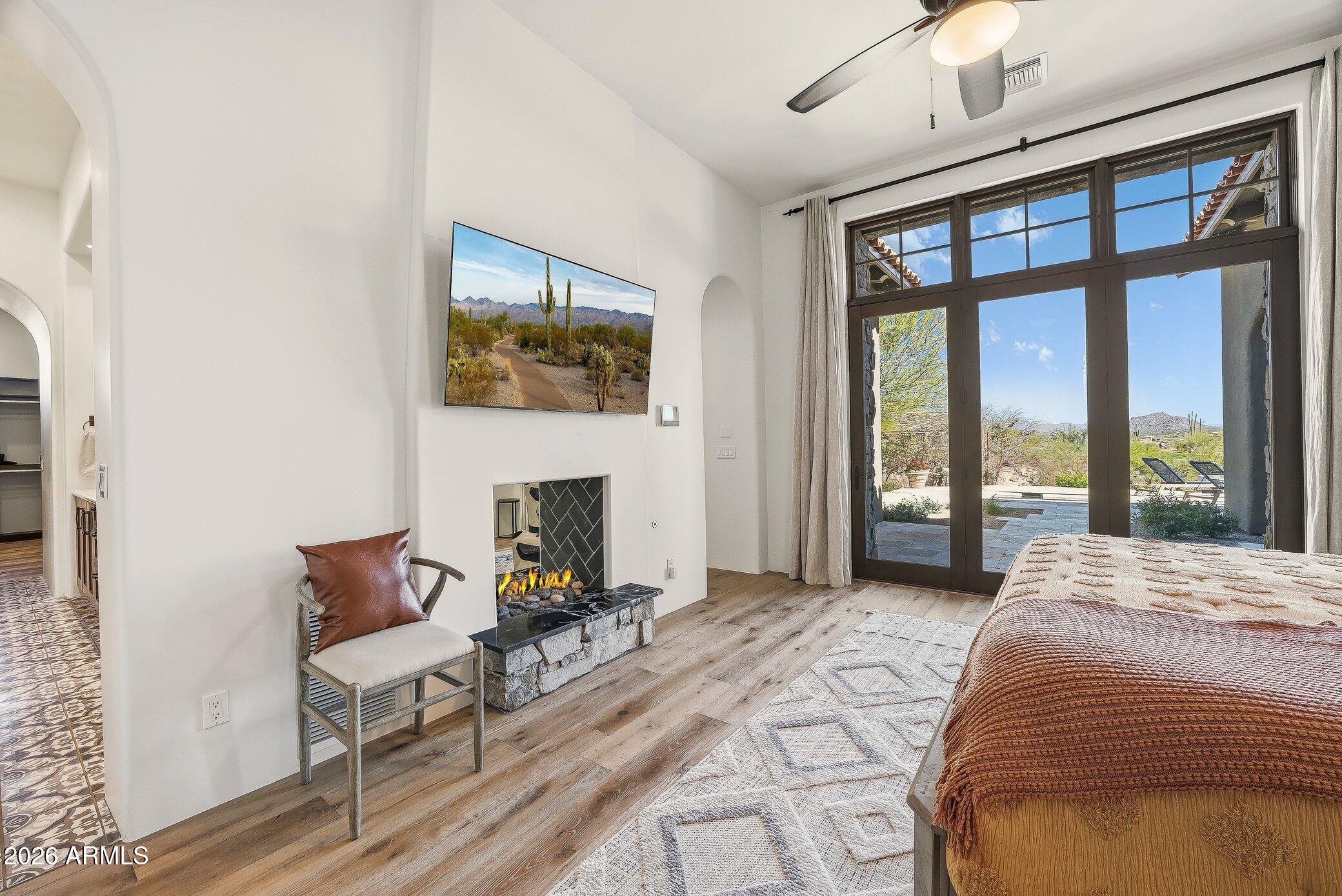 10489 E GREYTHORN Drive