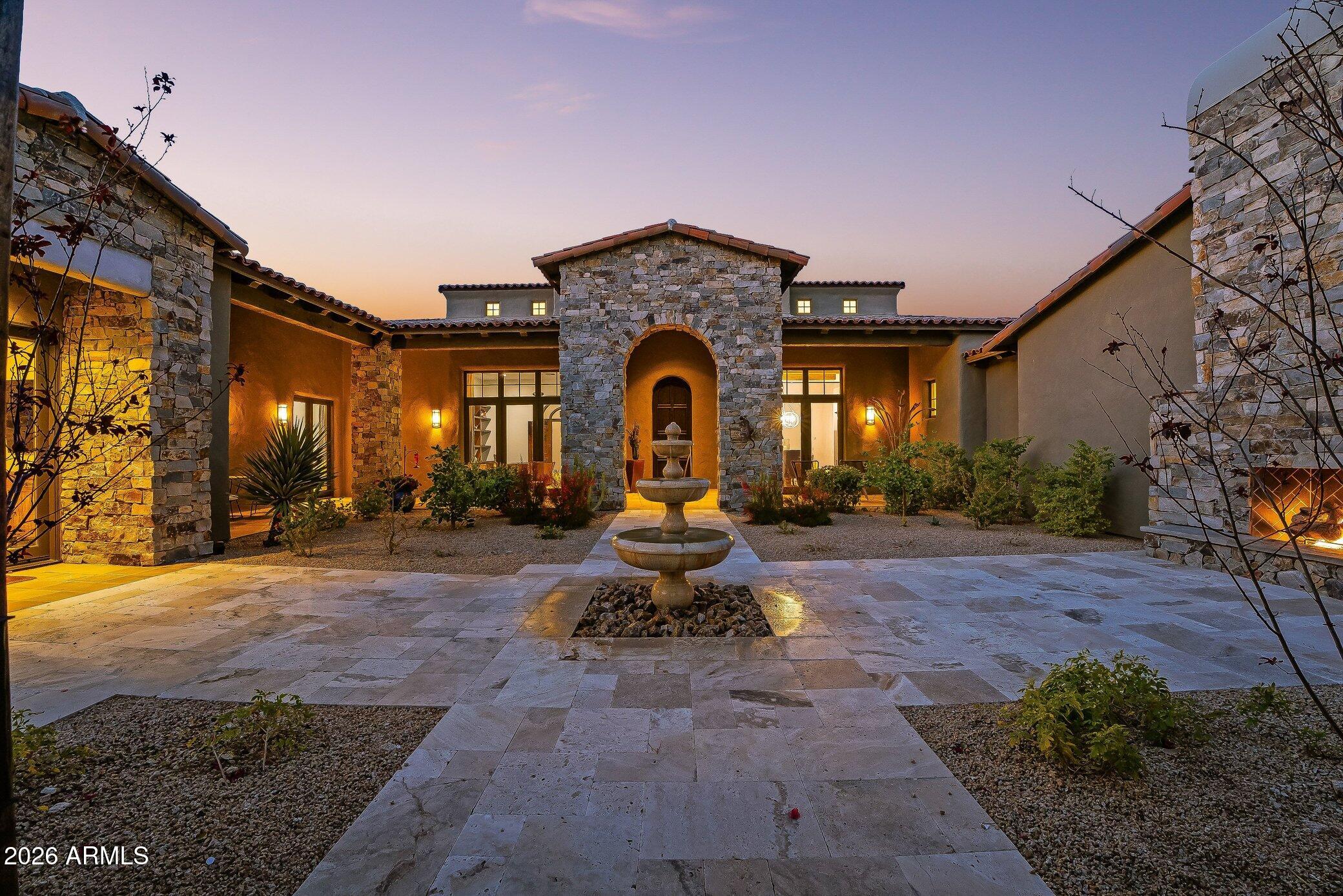 10489 E GREYTHORN Drive