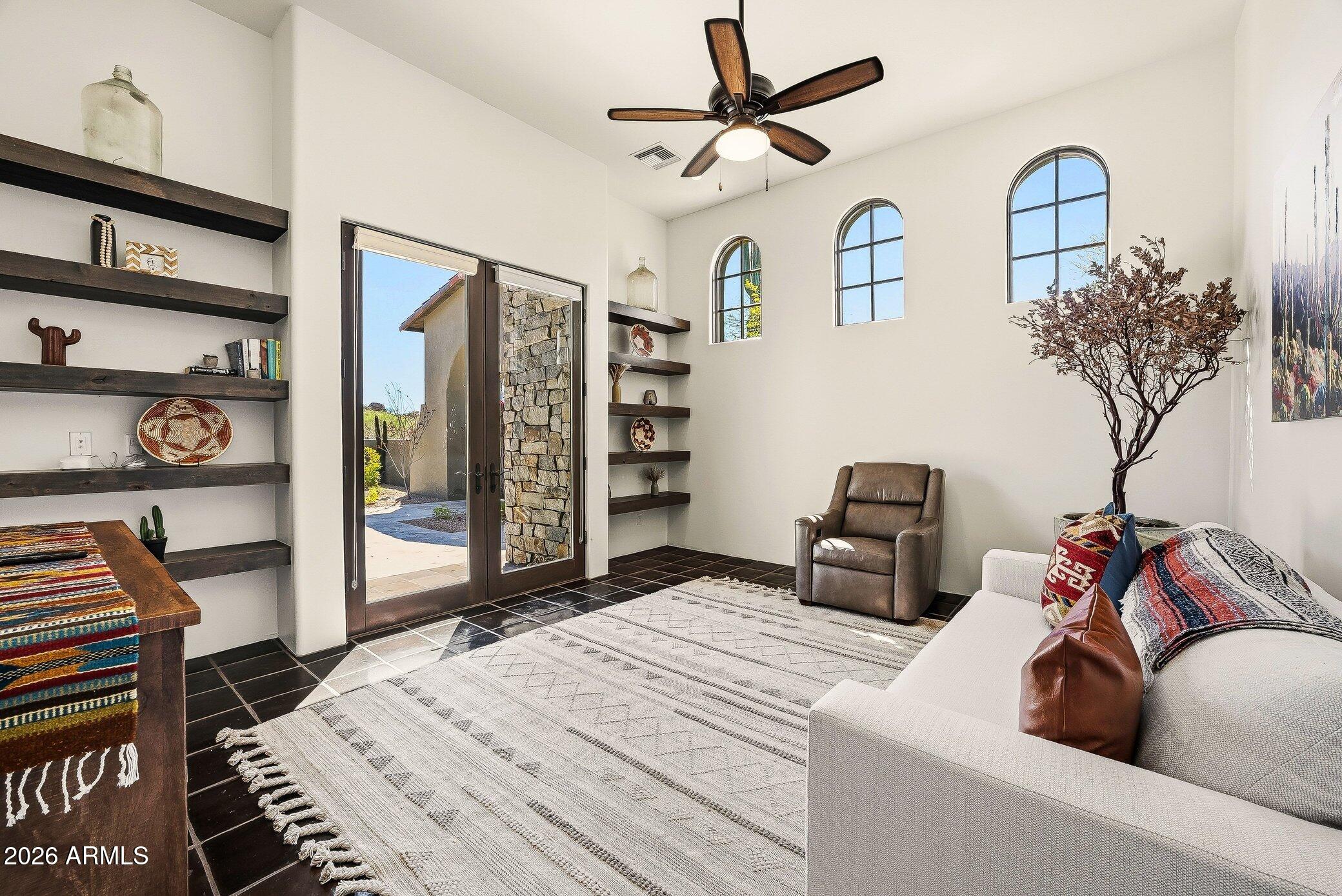 10489 E GREYTHORN Drive