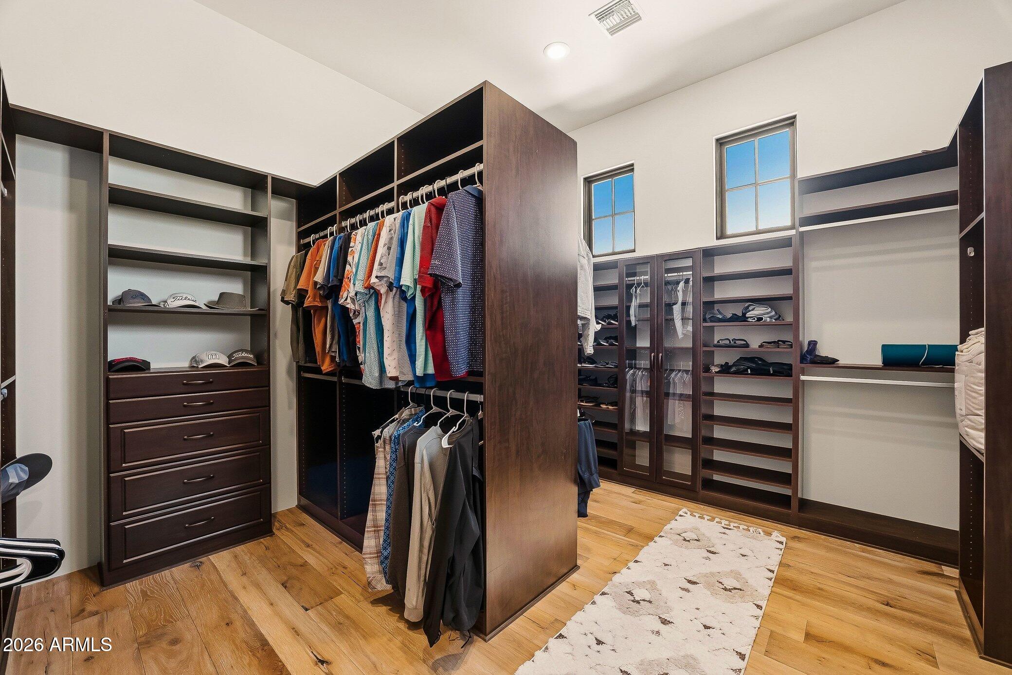 10489 E GREYTHORN Drive