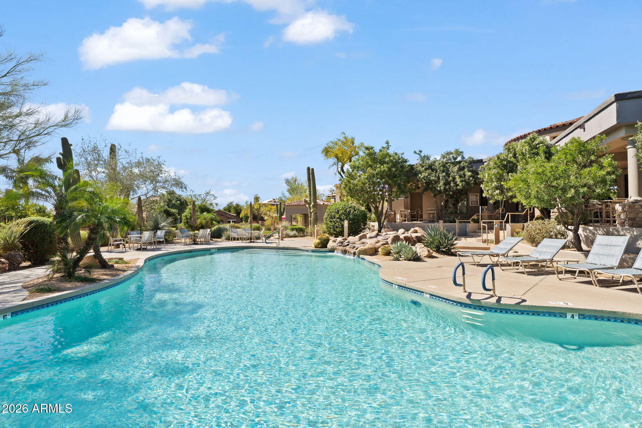 19550 N GRAYHAWK Drive 1141