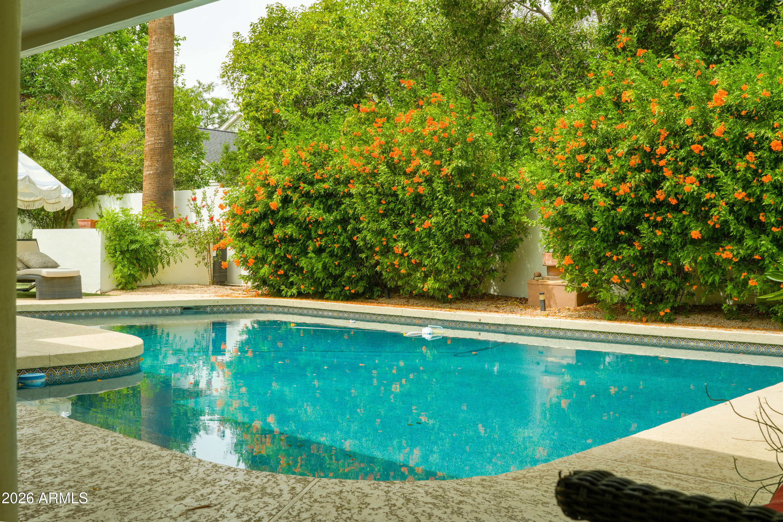 20 E BETHANY HOME Road