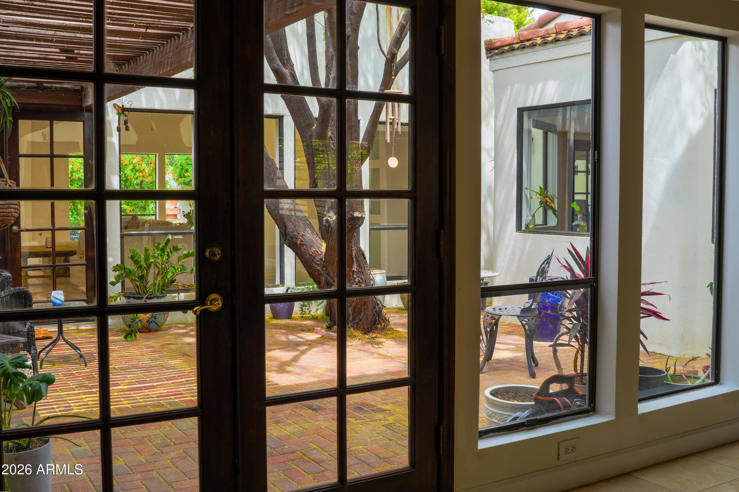 20 E BETHANY HOME Road