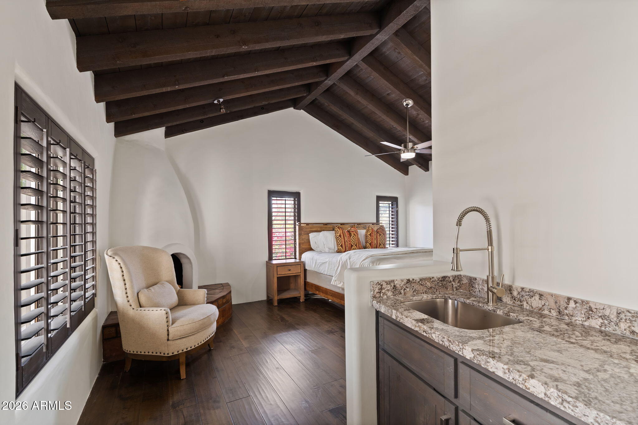 6825 E PINNACLE VISTA Drive