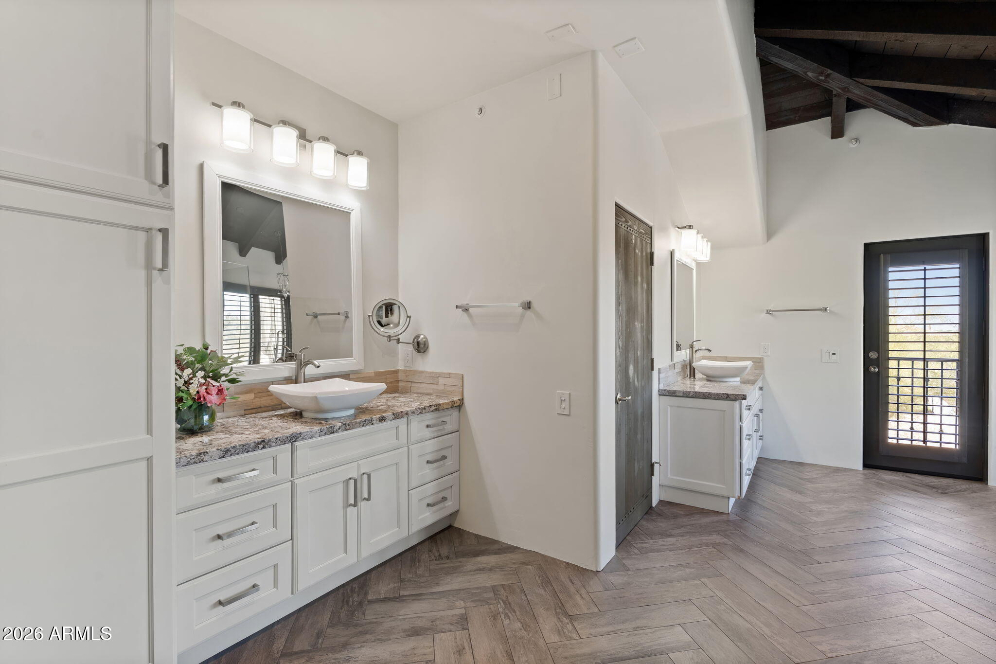 6825 E PINNACLE VISTA Drive