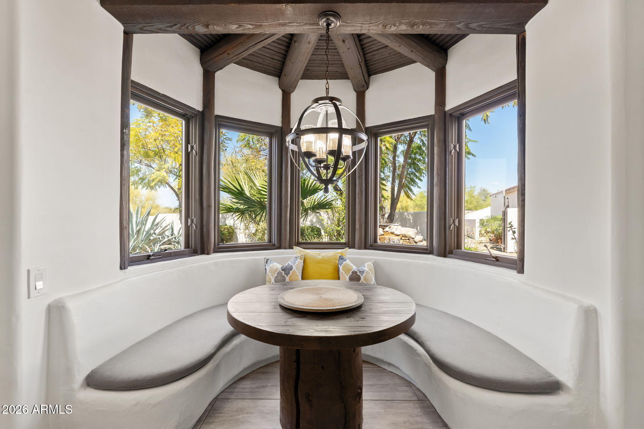 6825 E PINNACLE VISTA Drive