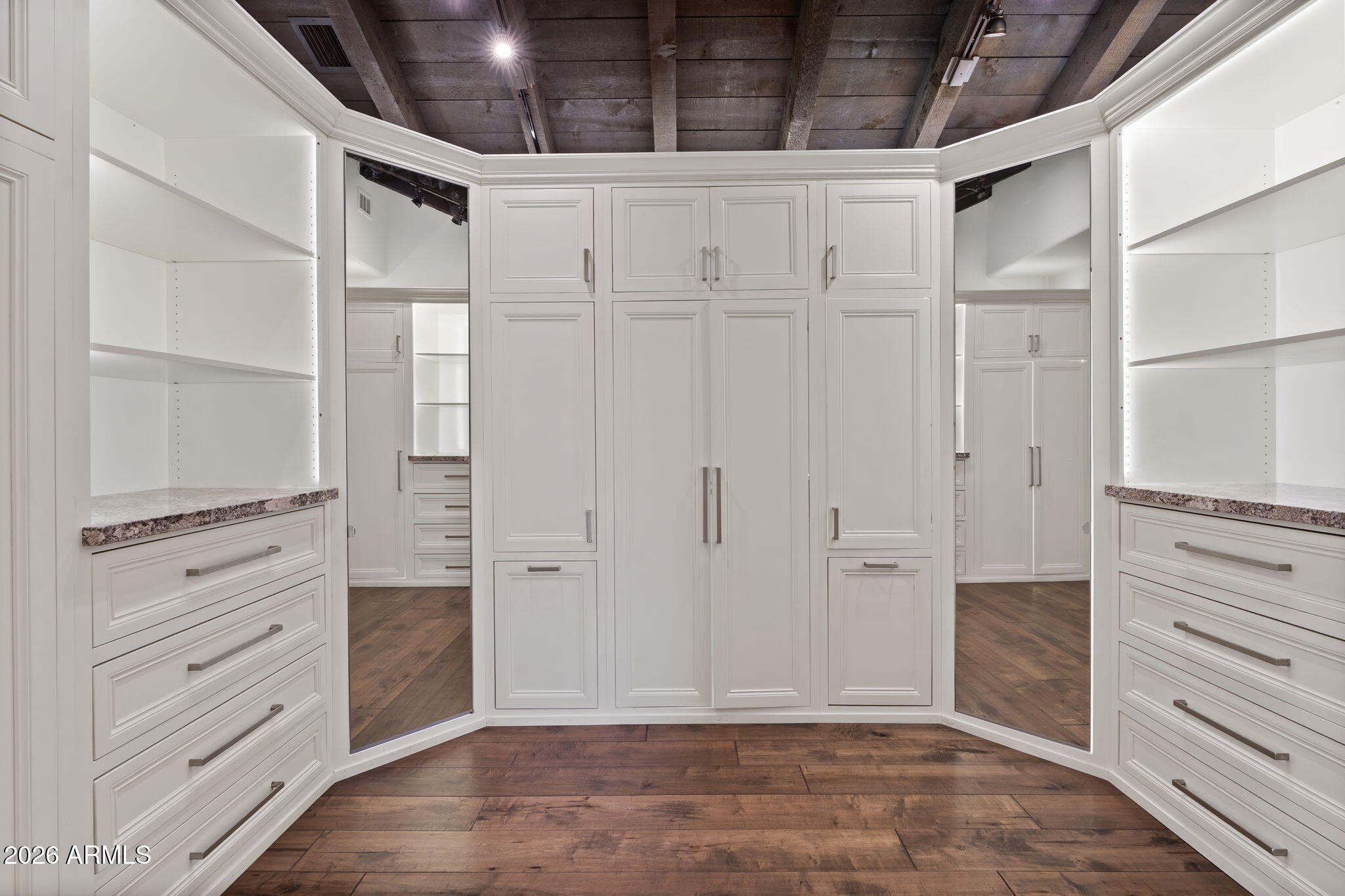 6825 E PINNACLE VISTA Drive