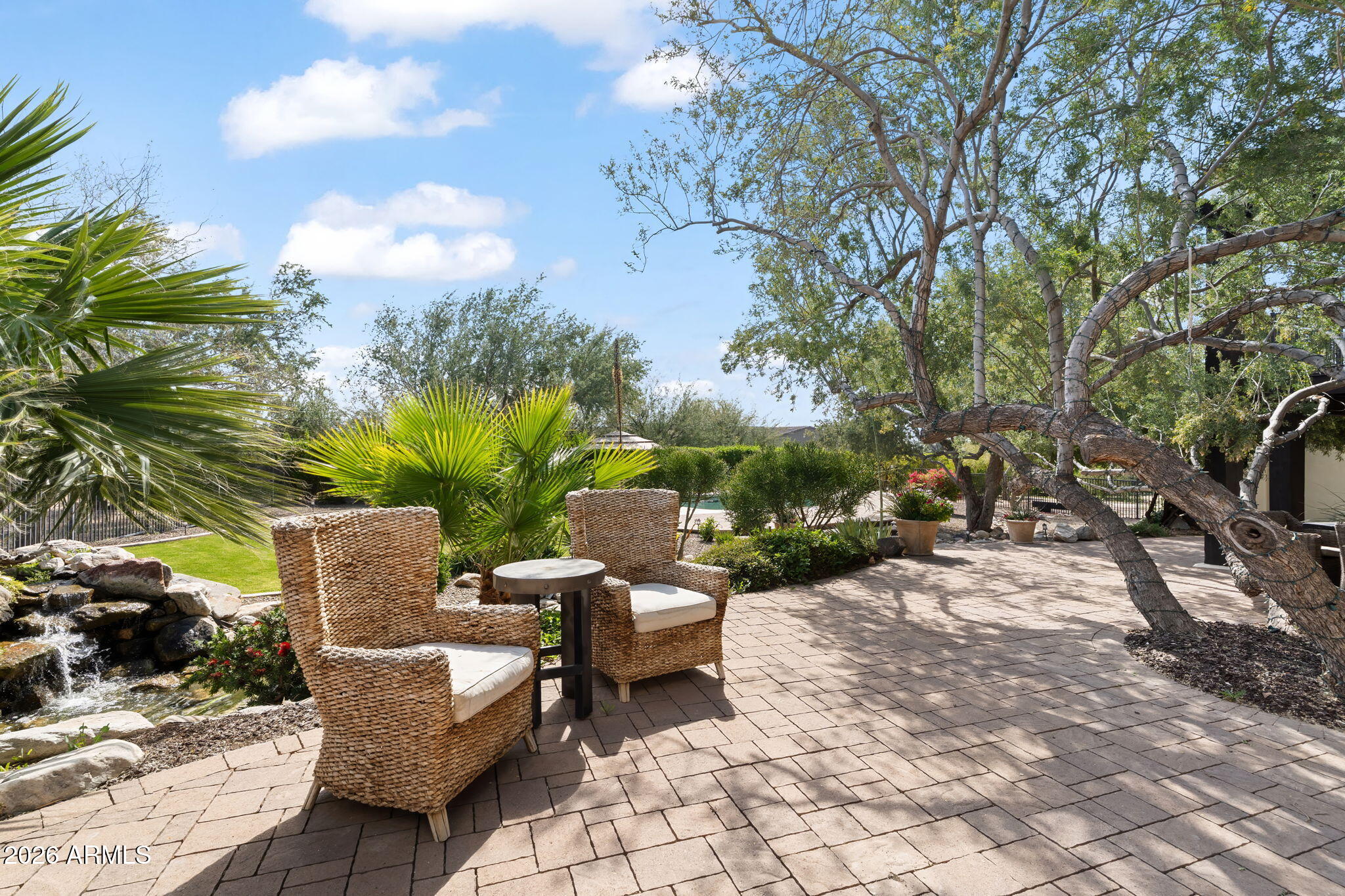 6825 E PINNACLE VISTA Drive