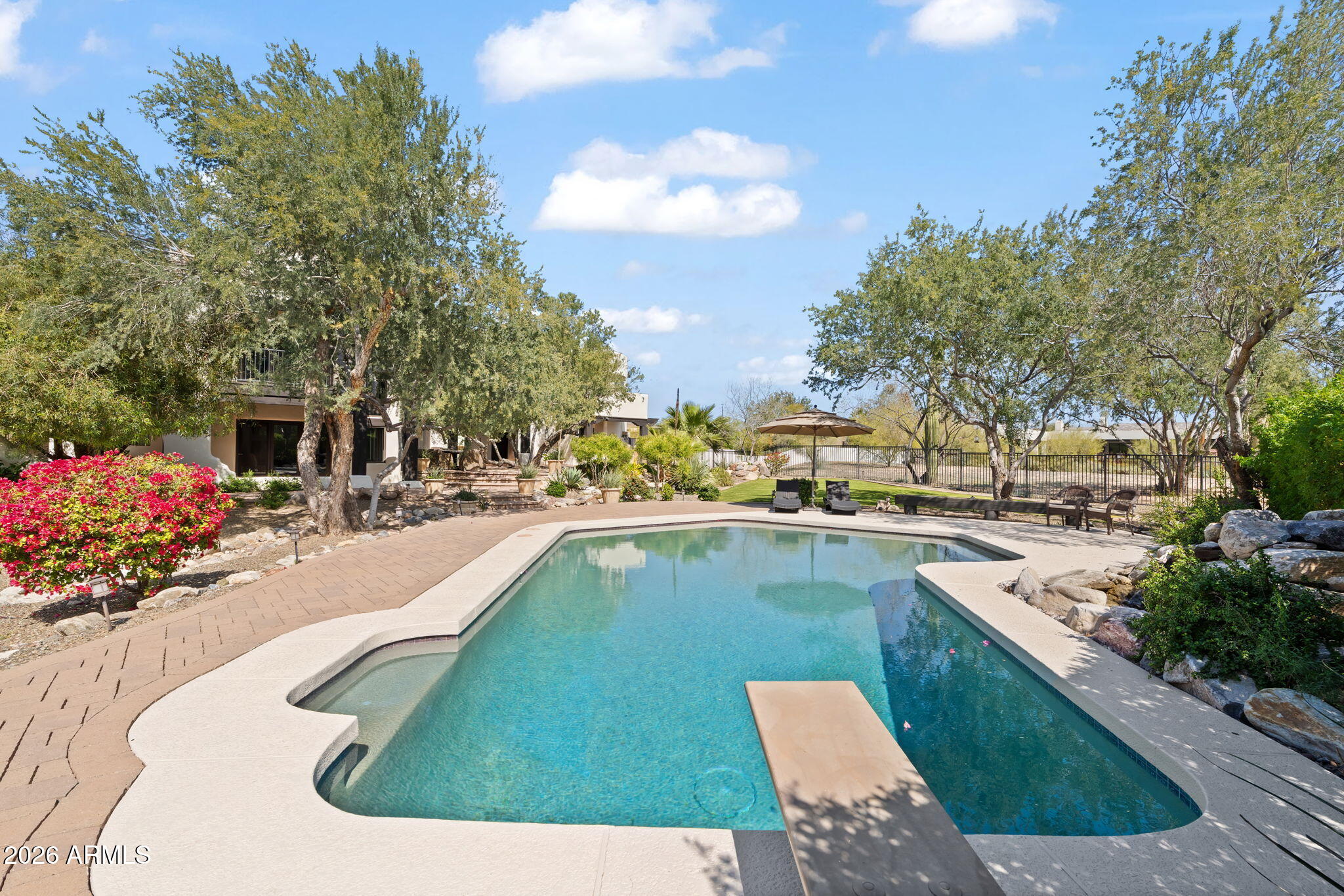 6825 E PINNACLE VISTA Drive