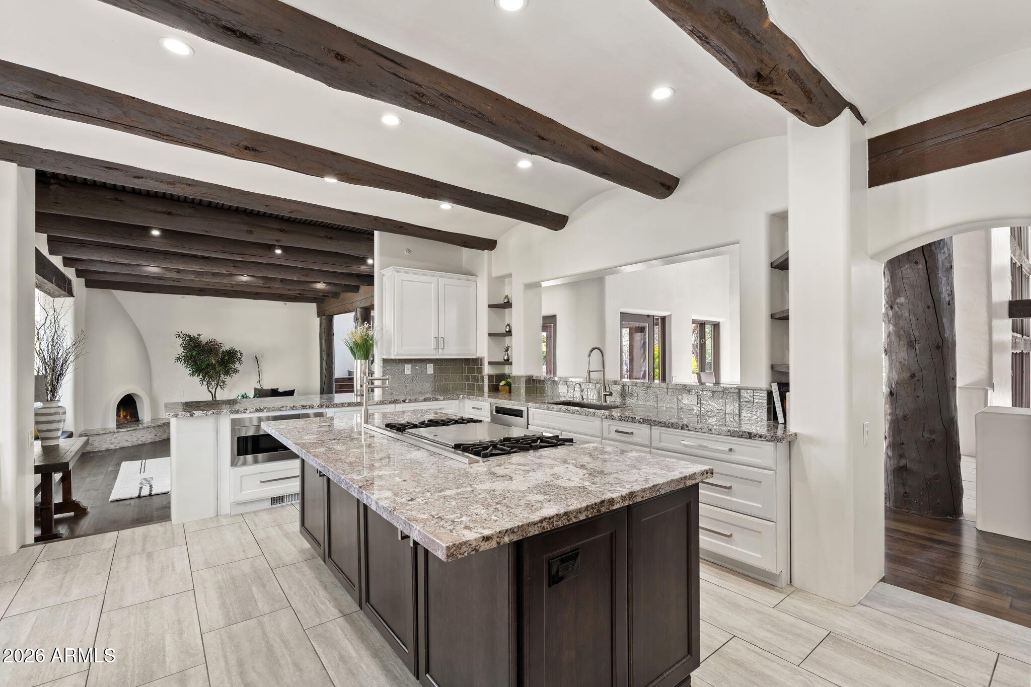 6825 E PINNACLE VISTA Drive