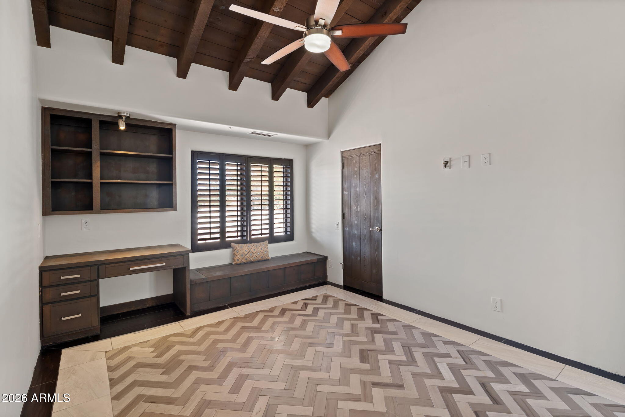 6825 E PINNACLE VISTA Drive