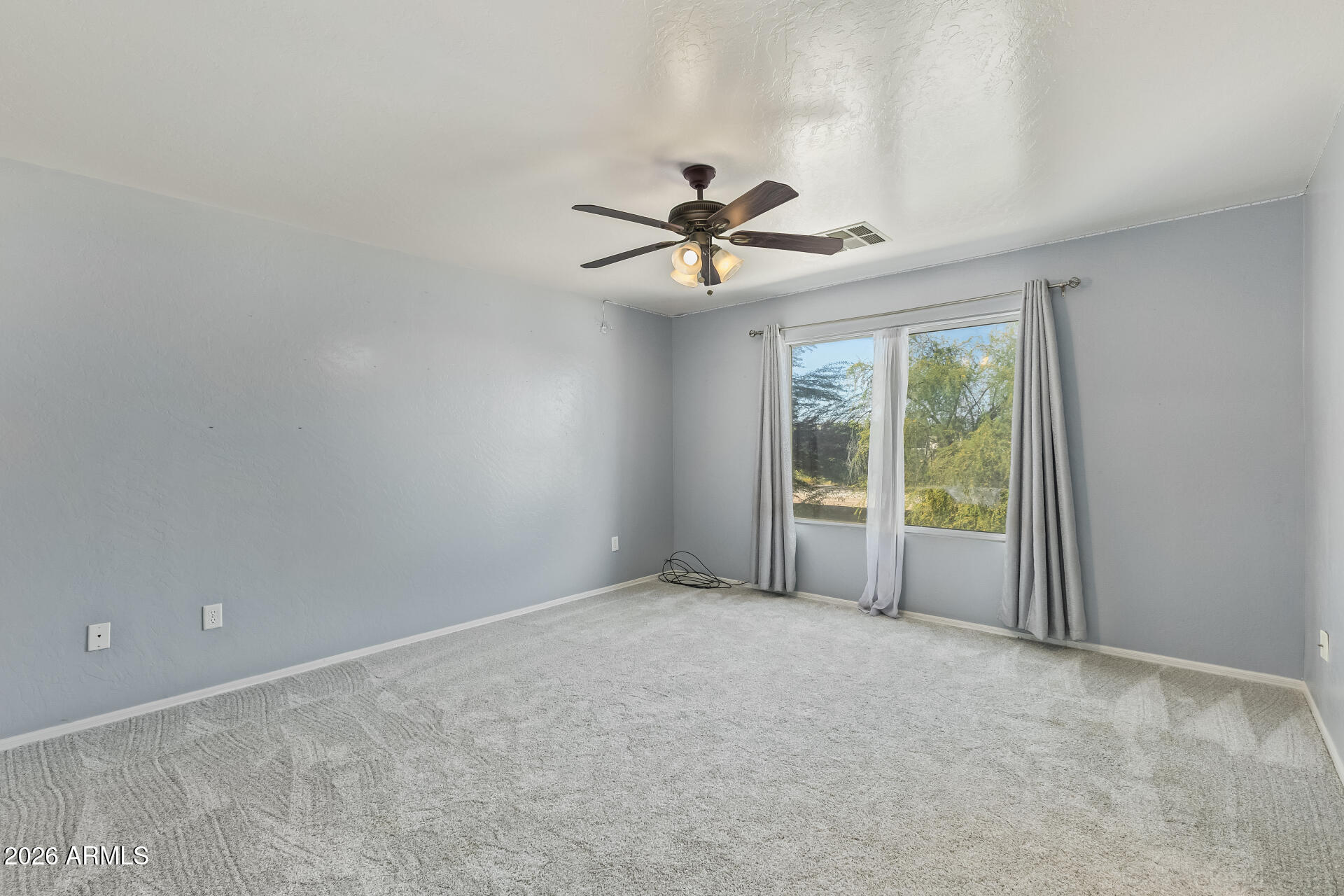 602 E COLT Court