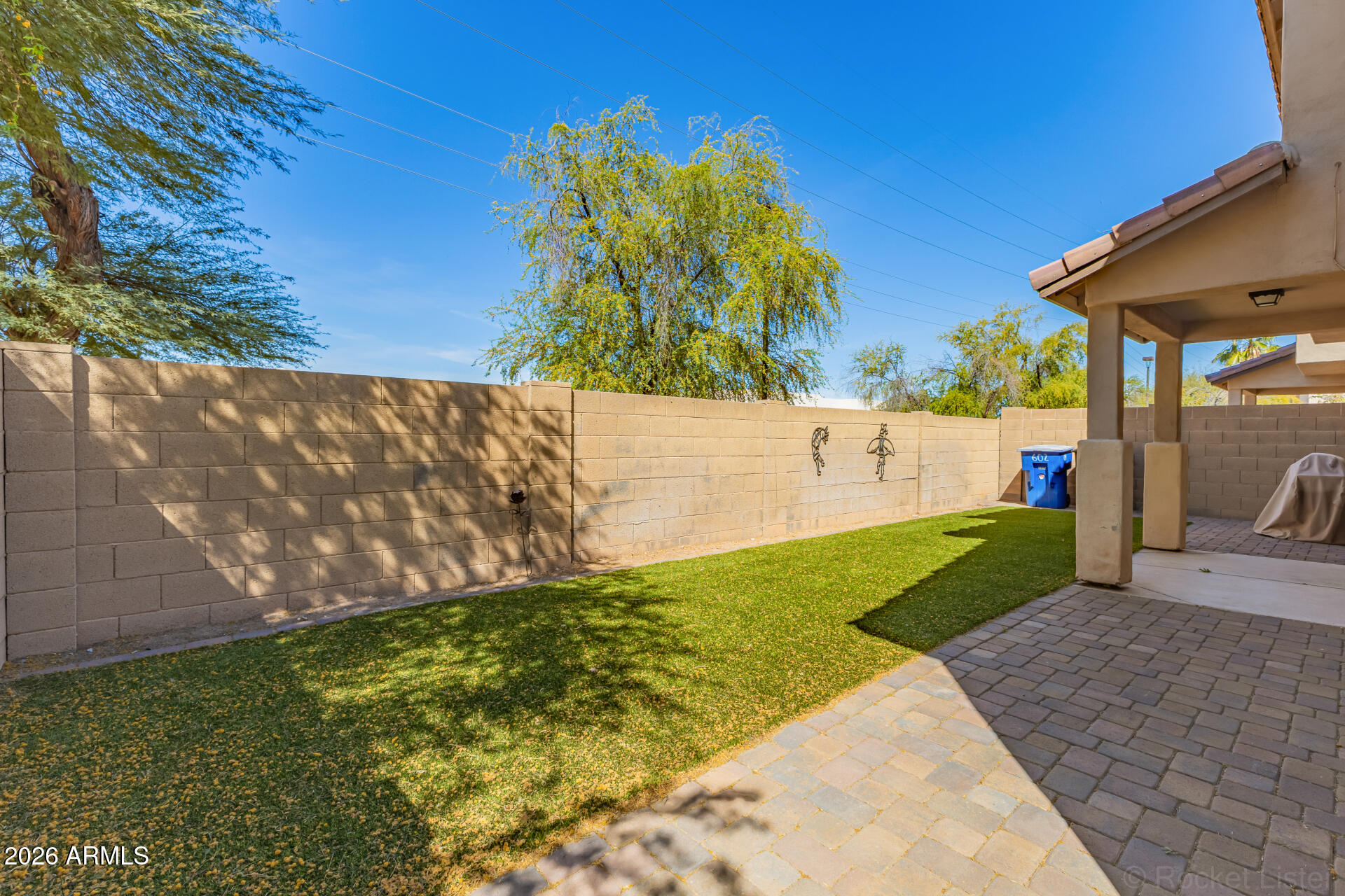 602 E COLT Court