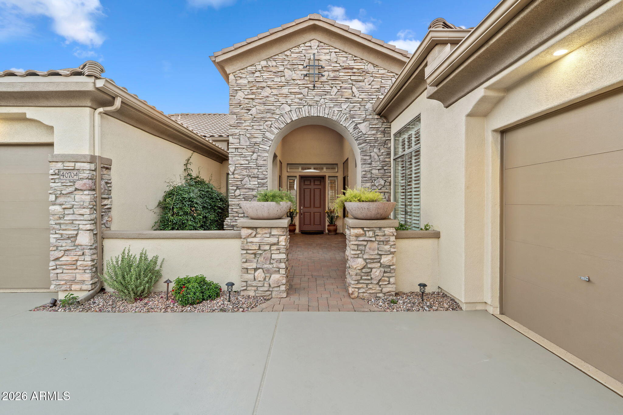 40704 N CLUB POINTE Drive