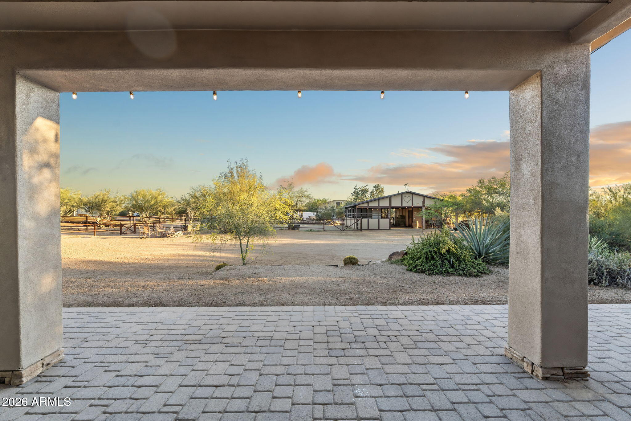 5731 E WINDSTONE Trail