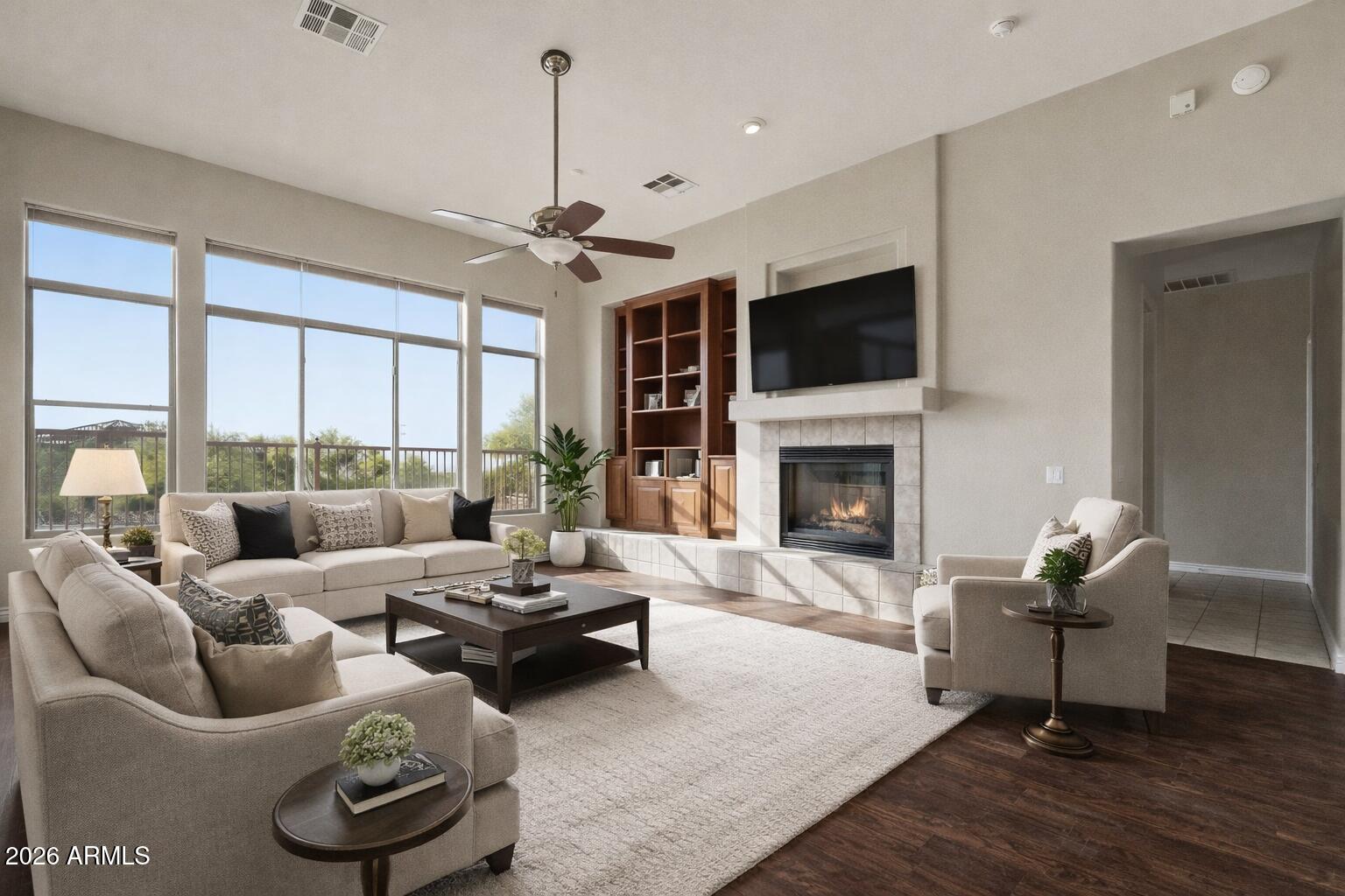 1524 W MOODY Trail