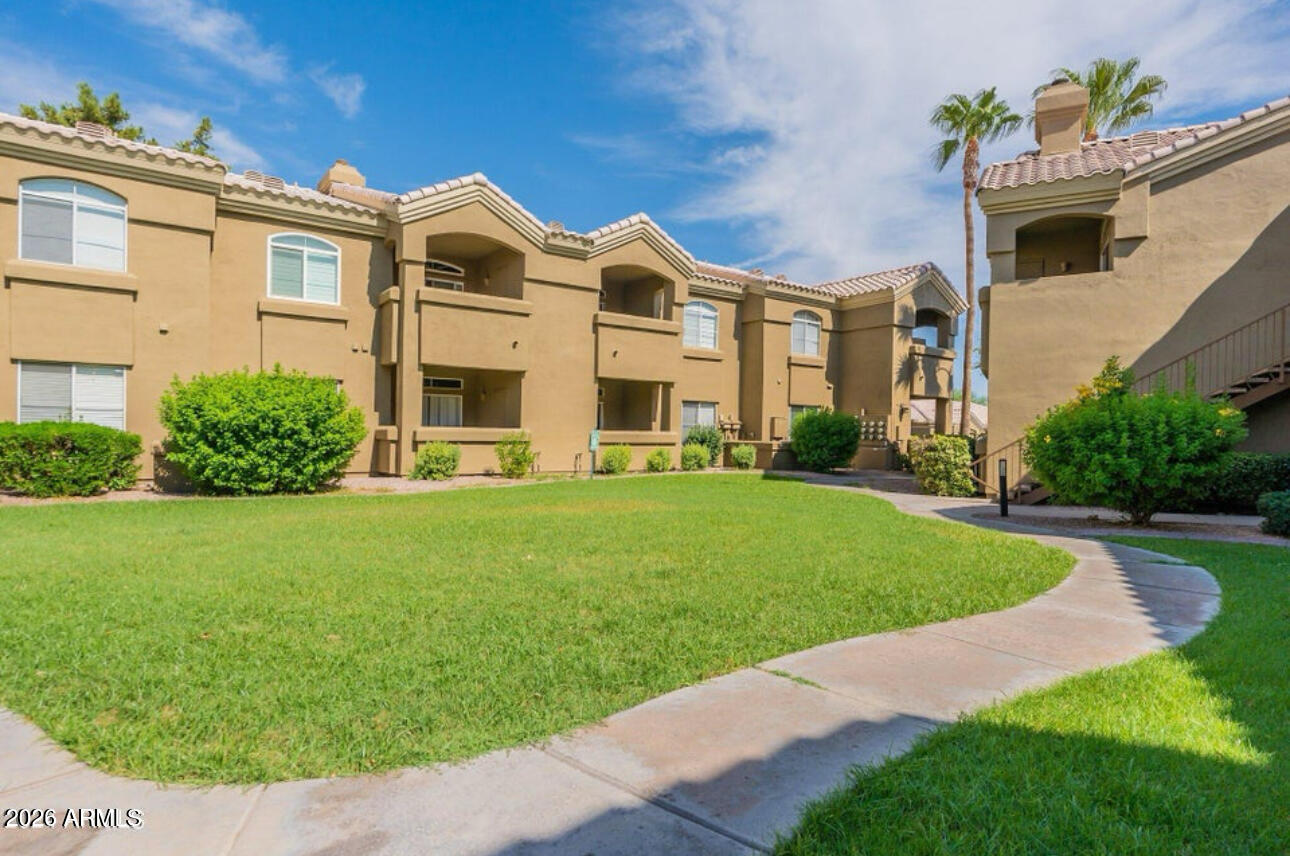 5335 E Shea Boulevard 1042