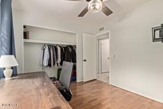 115 W 10TH Street