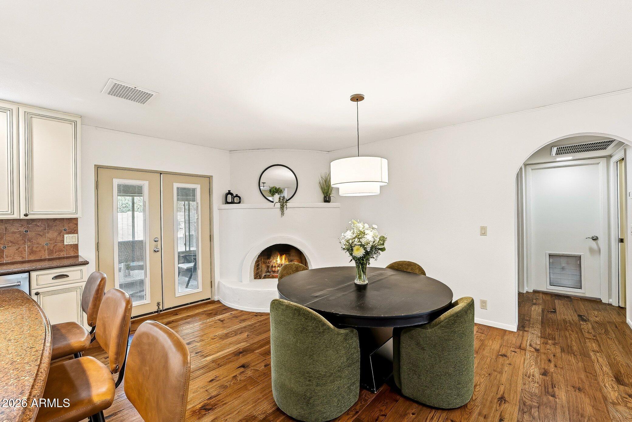 7513 N VIA DE MANANA
