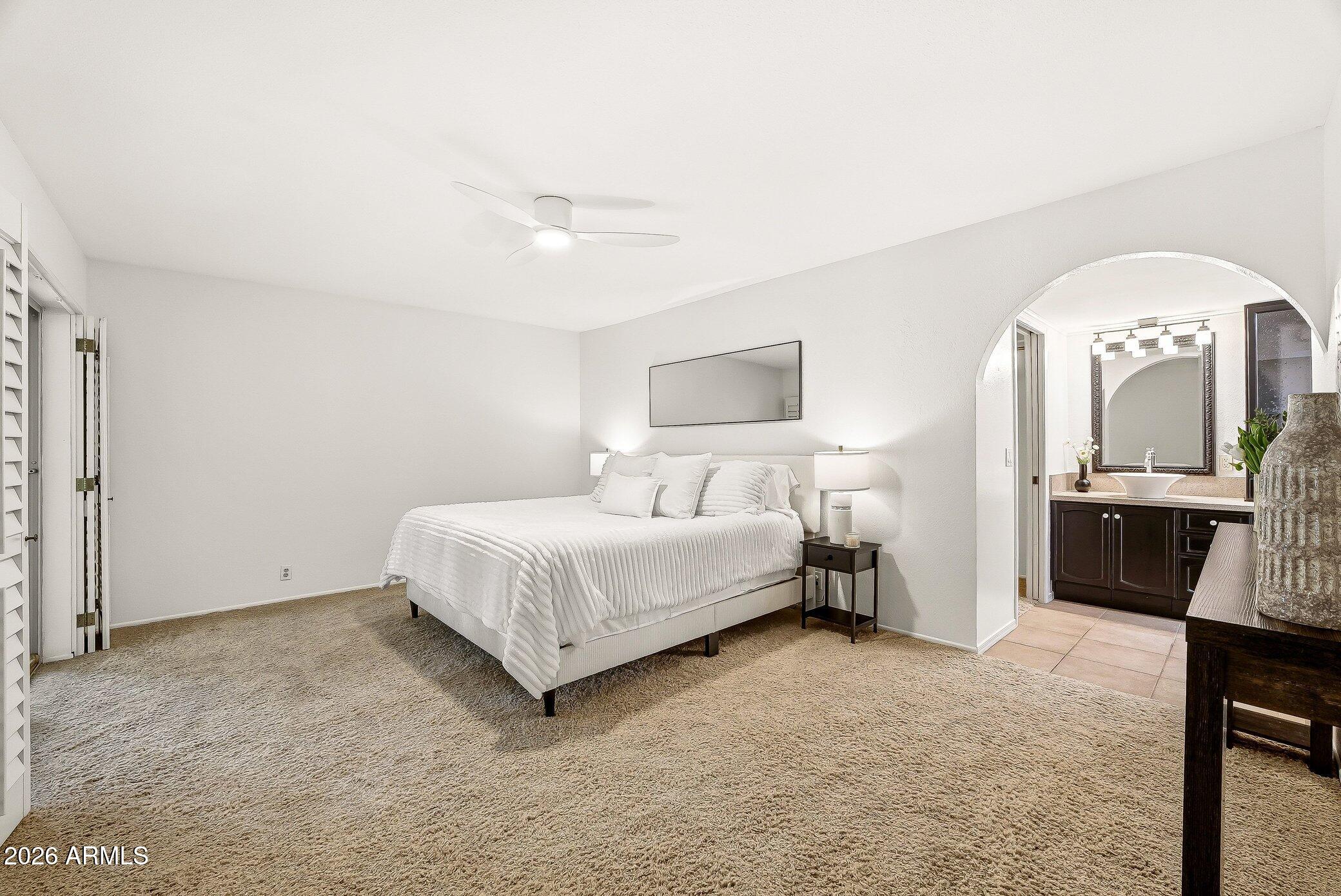 7513 N VIA DE MANANA