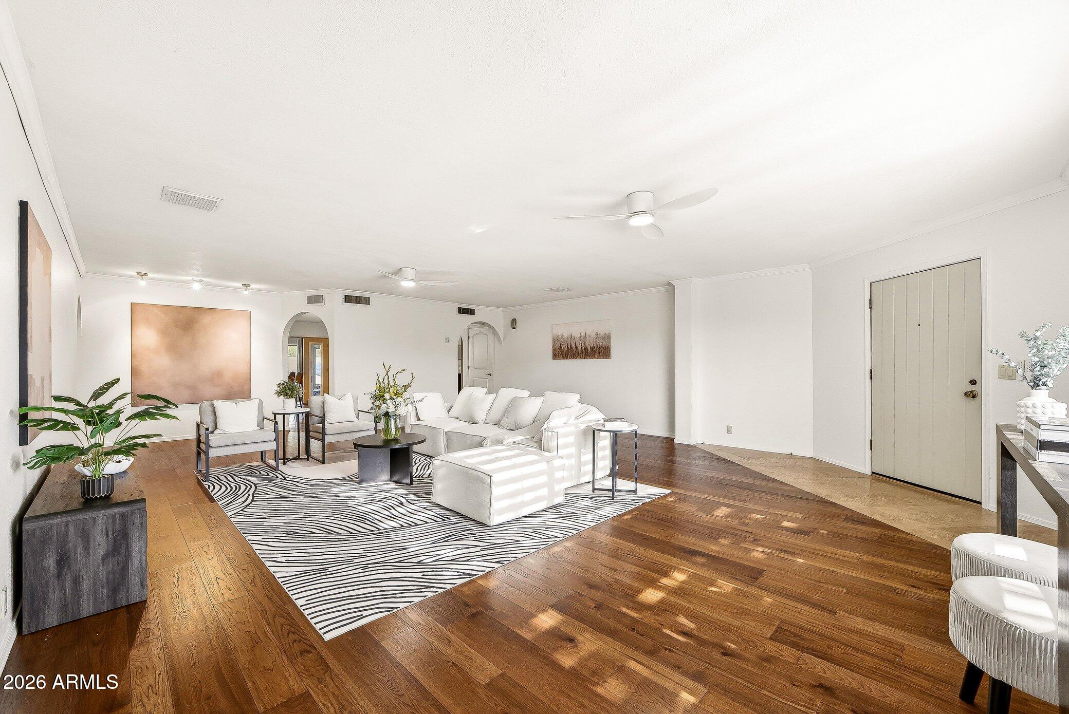 7513 N VIA DE MANANA