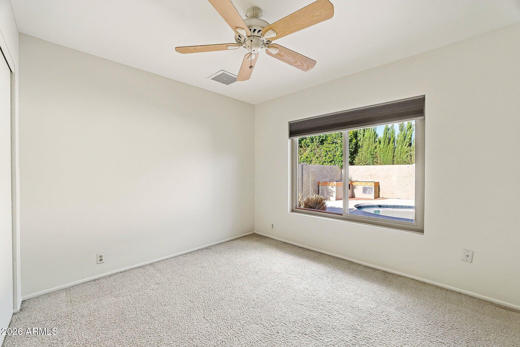 7513 N VIA DE MANANA