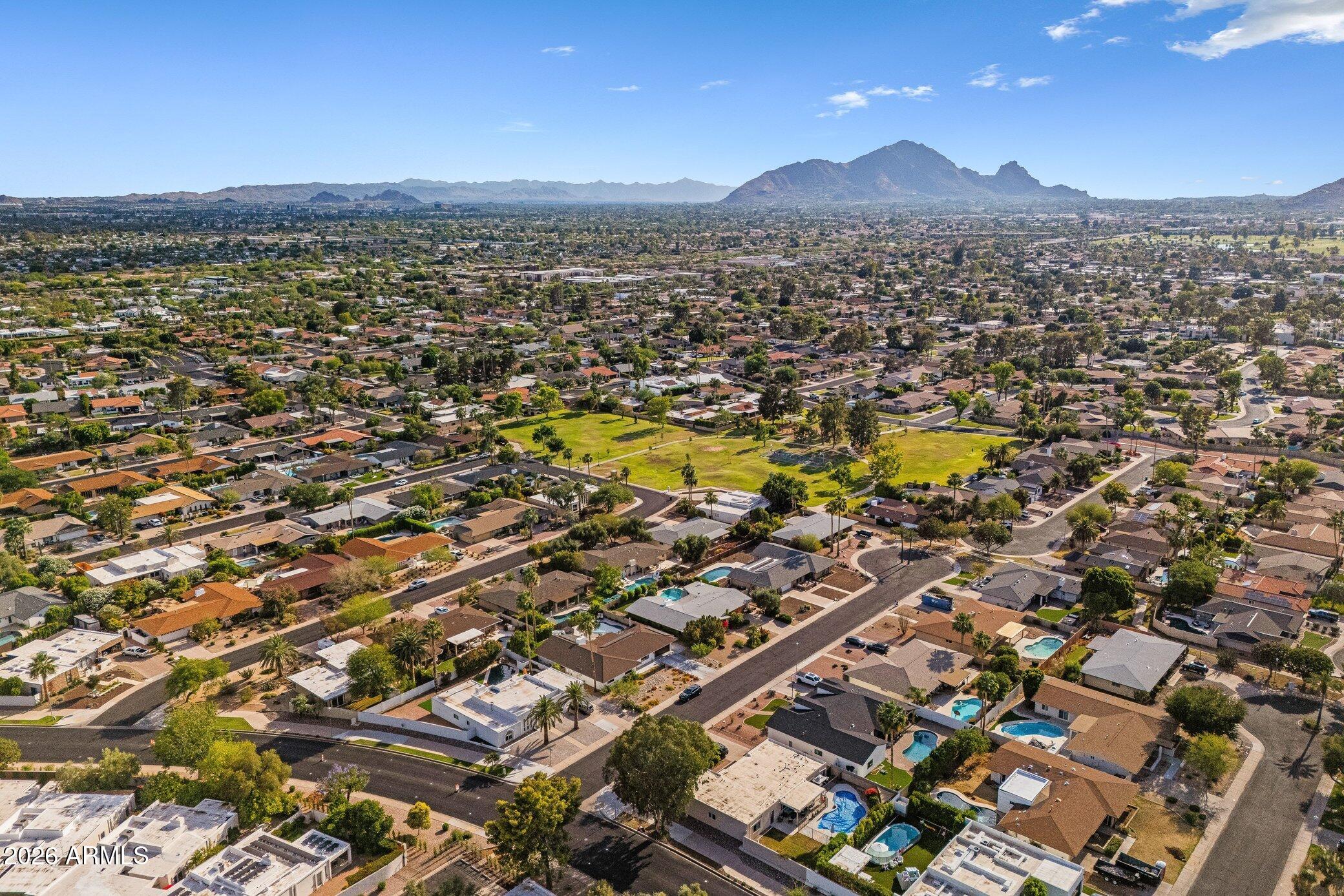 7513 N VIA DE MANANA