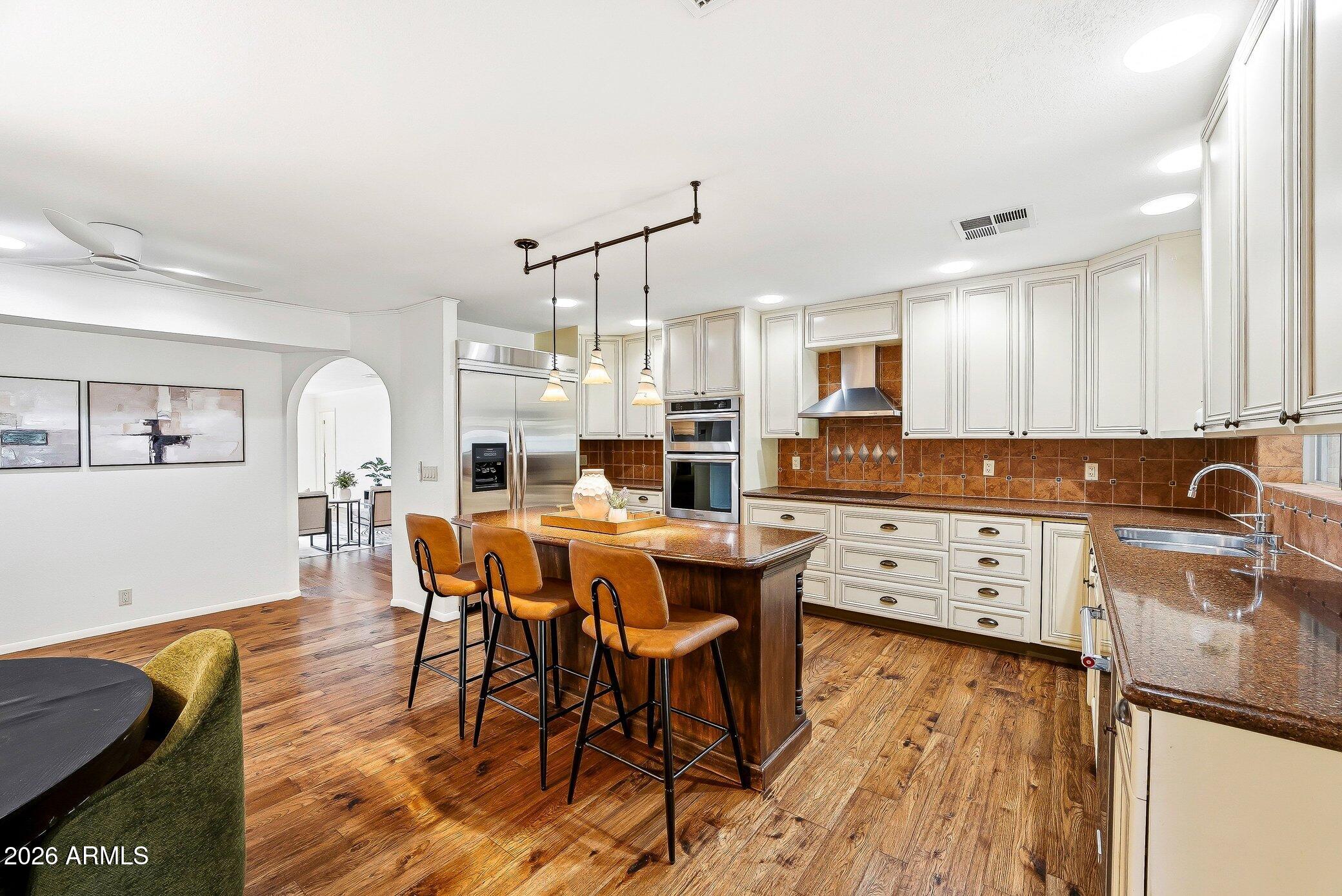 7513 N VIA DE MANANA