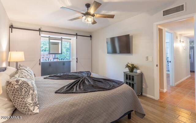 117 W 10TH Street