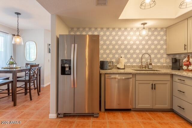 117 W 10TH Street