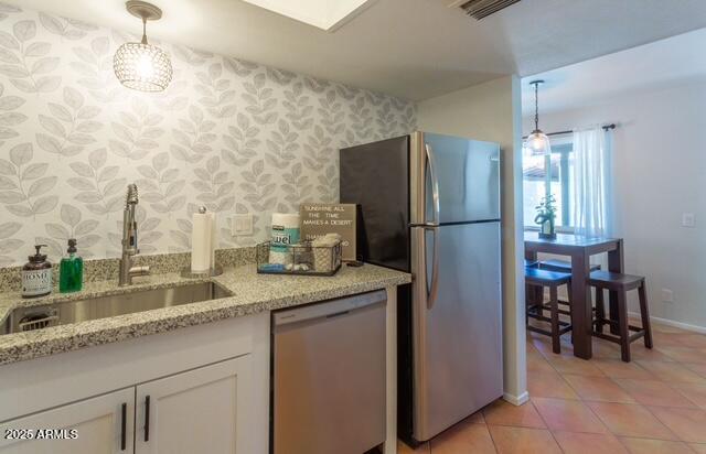117 W 10TH Street