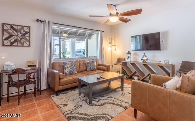 117 W 10TH Street