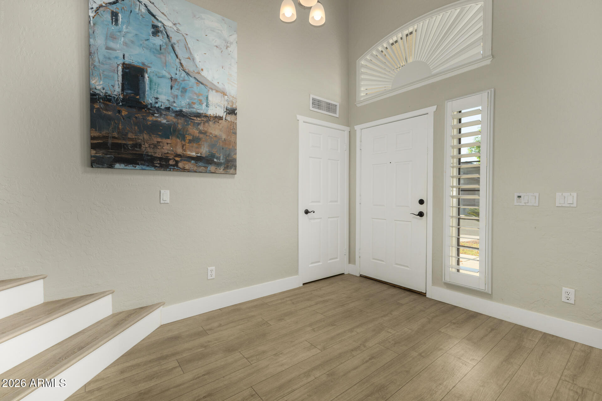 3201 S HORIZON Place