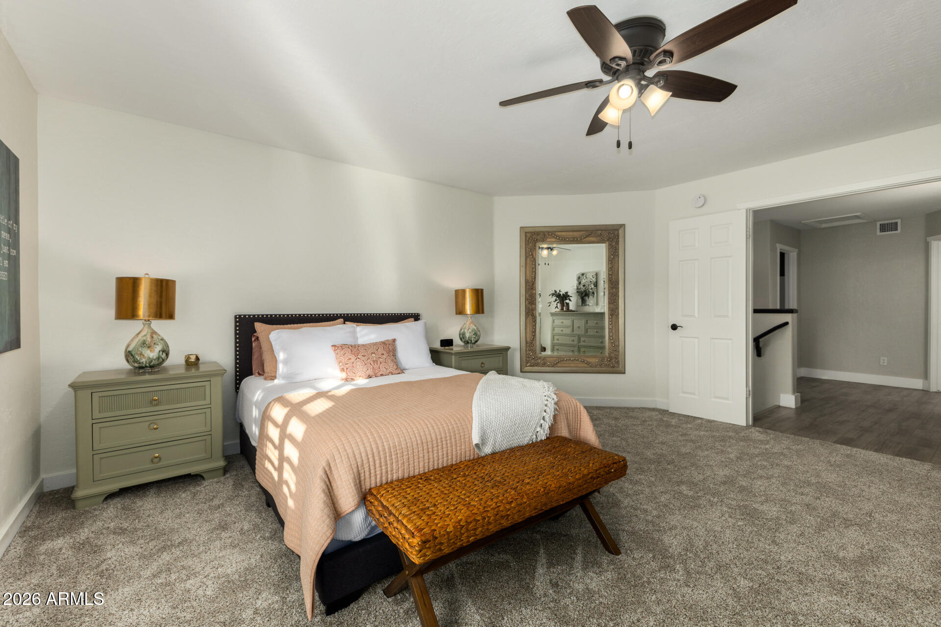 3201 S HORIZON Place