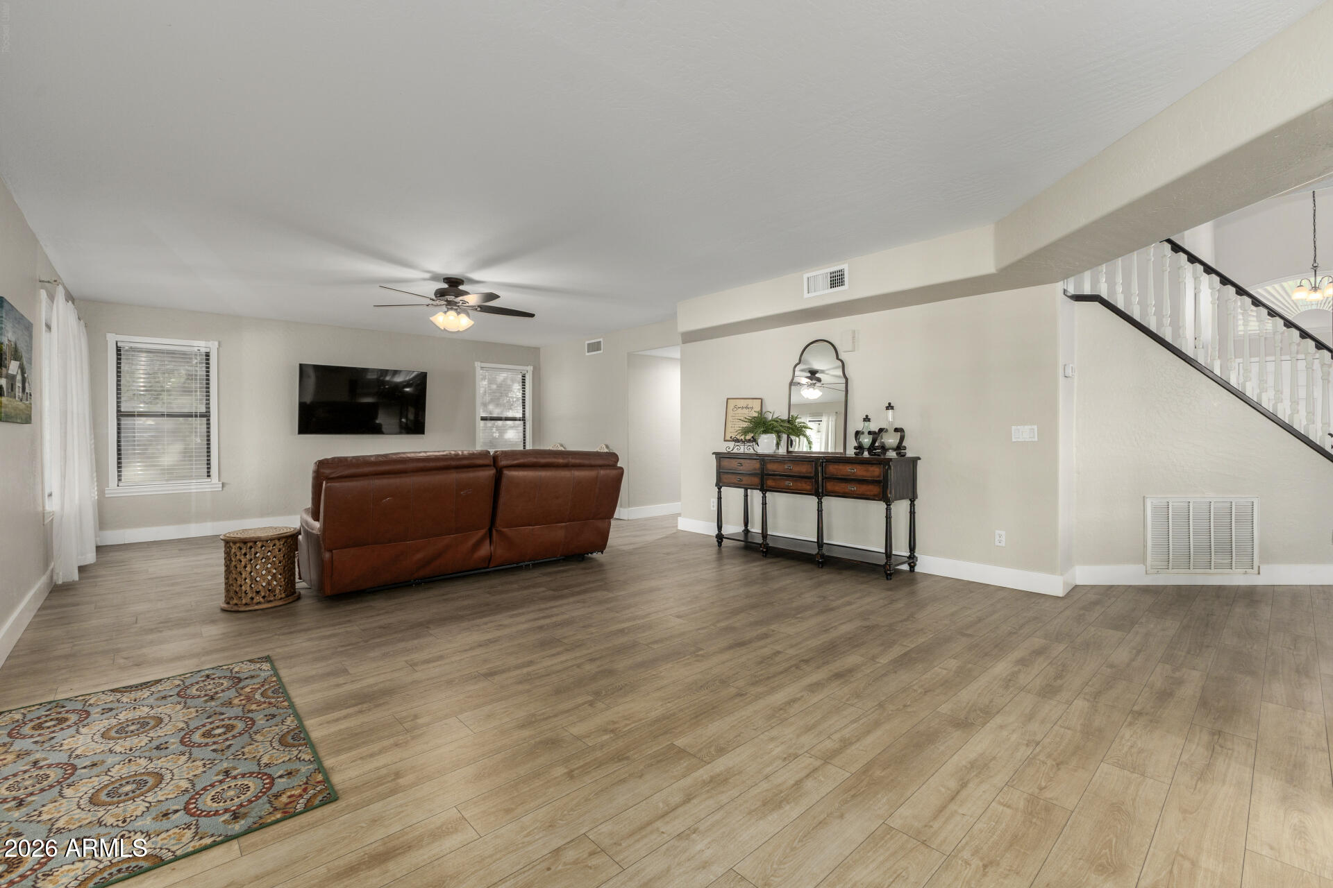 3201 S HORIZON Place