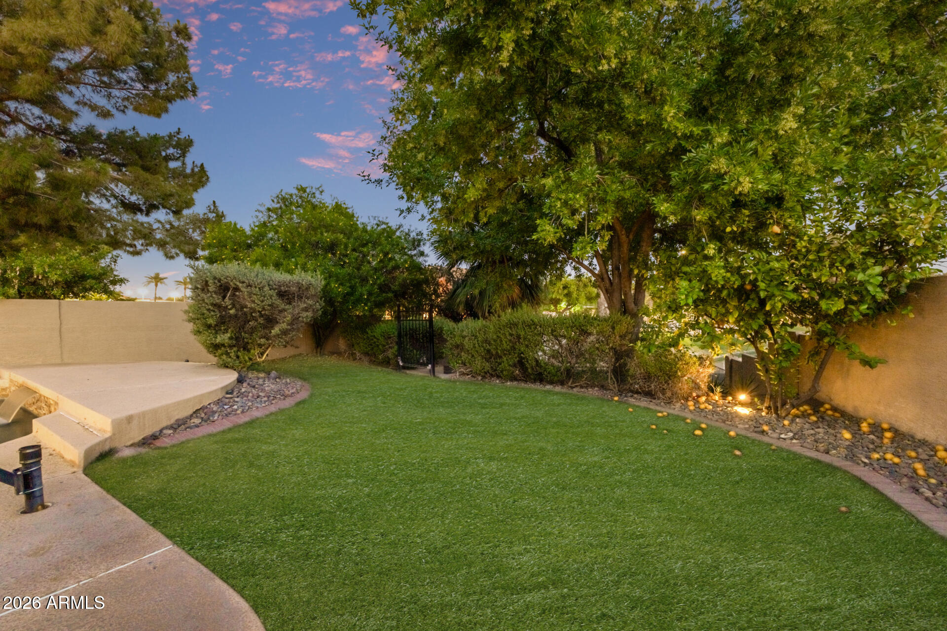 3201 S HORIZON Place