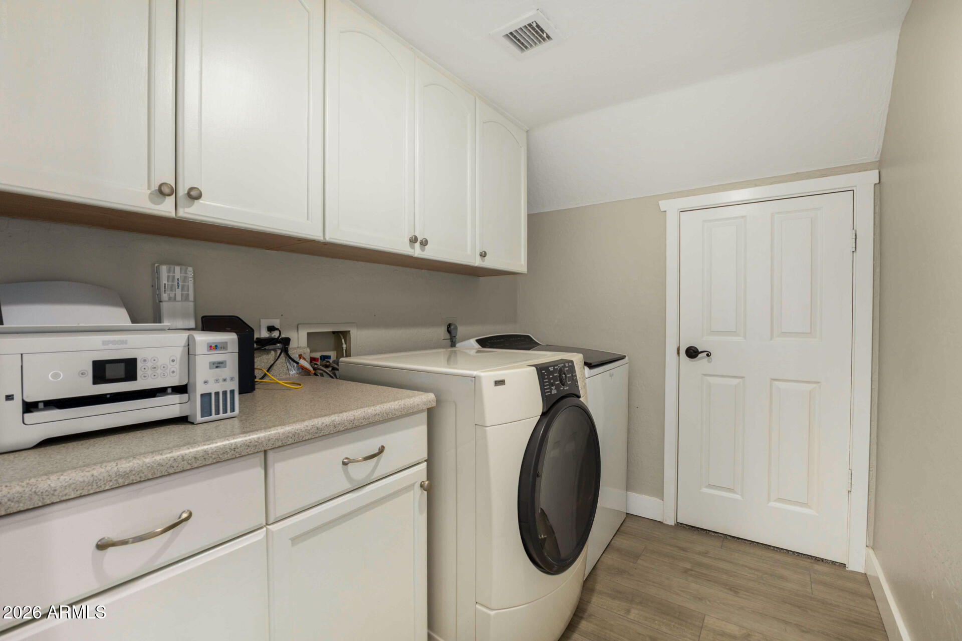 3201 S HORIZON Place