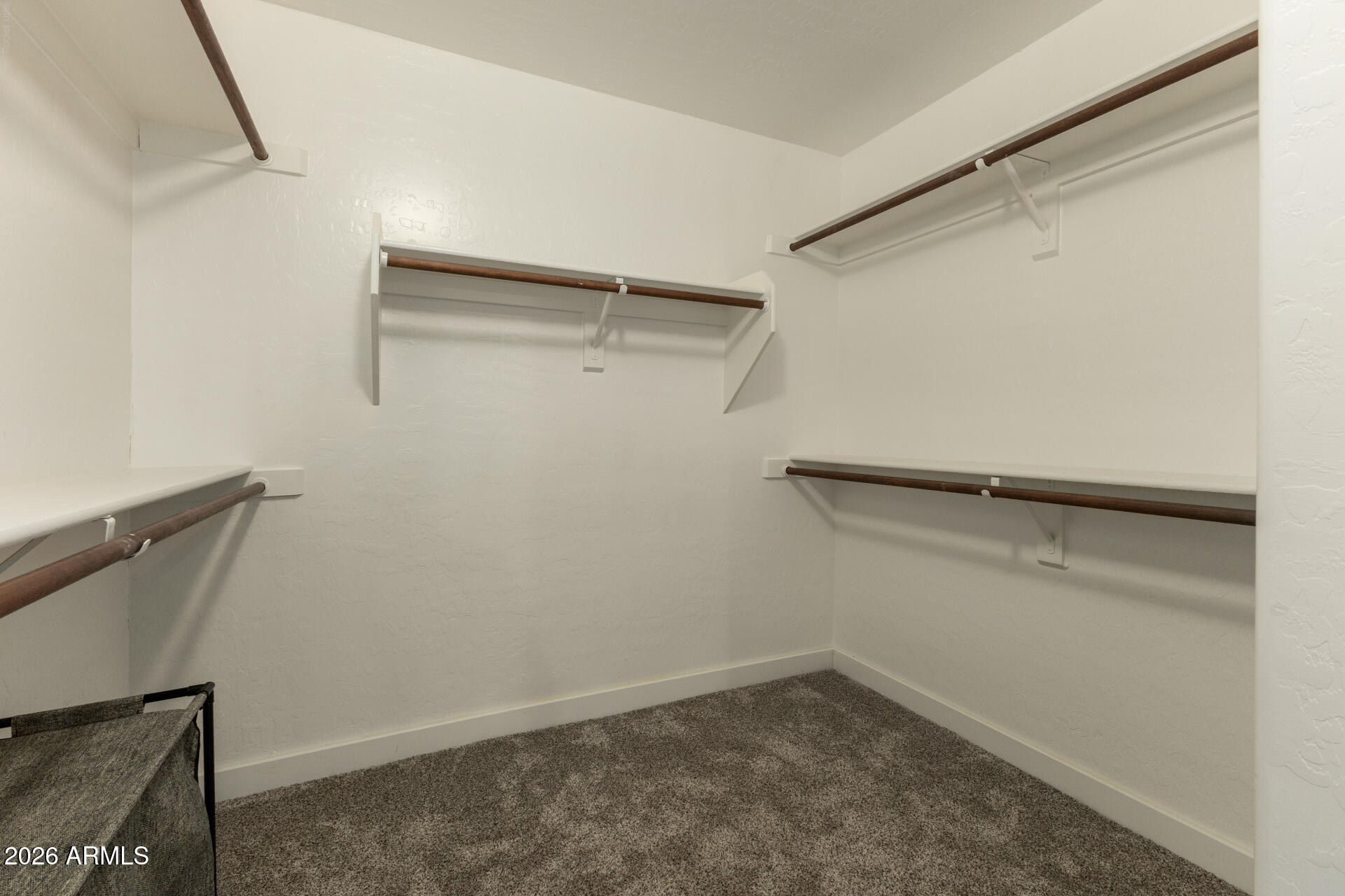 3201 S HORIZON Place