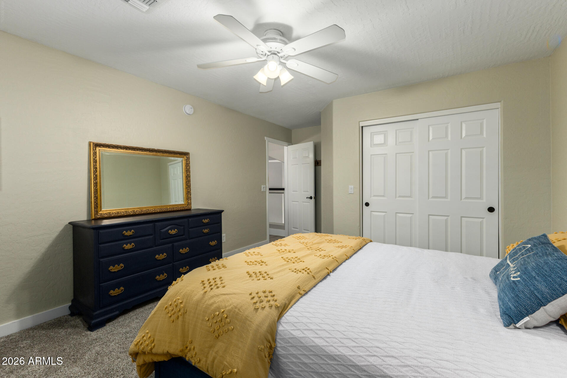 3201 S HORIZON Place