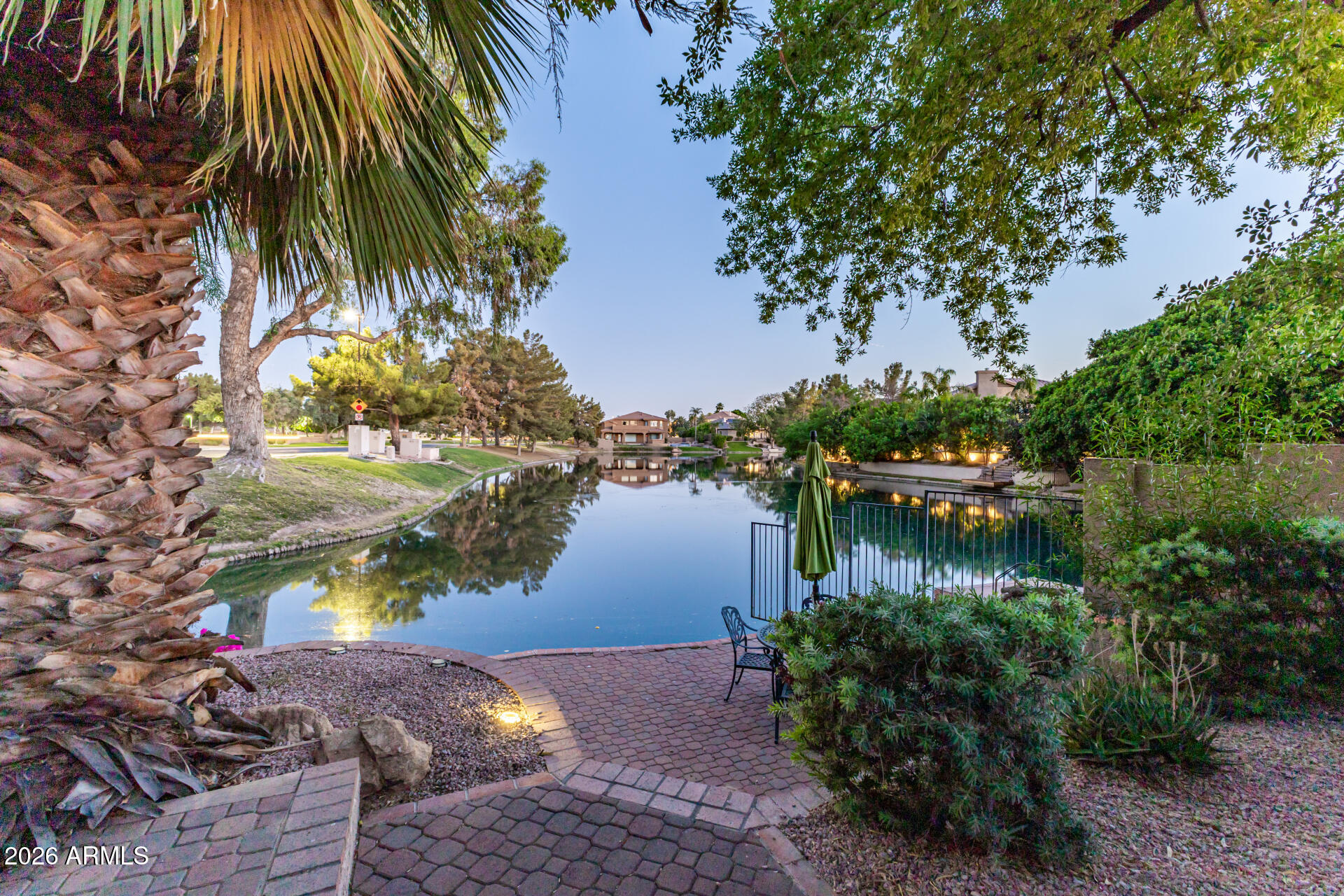 3201 S HORIZON Place