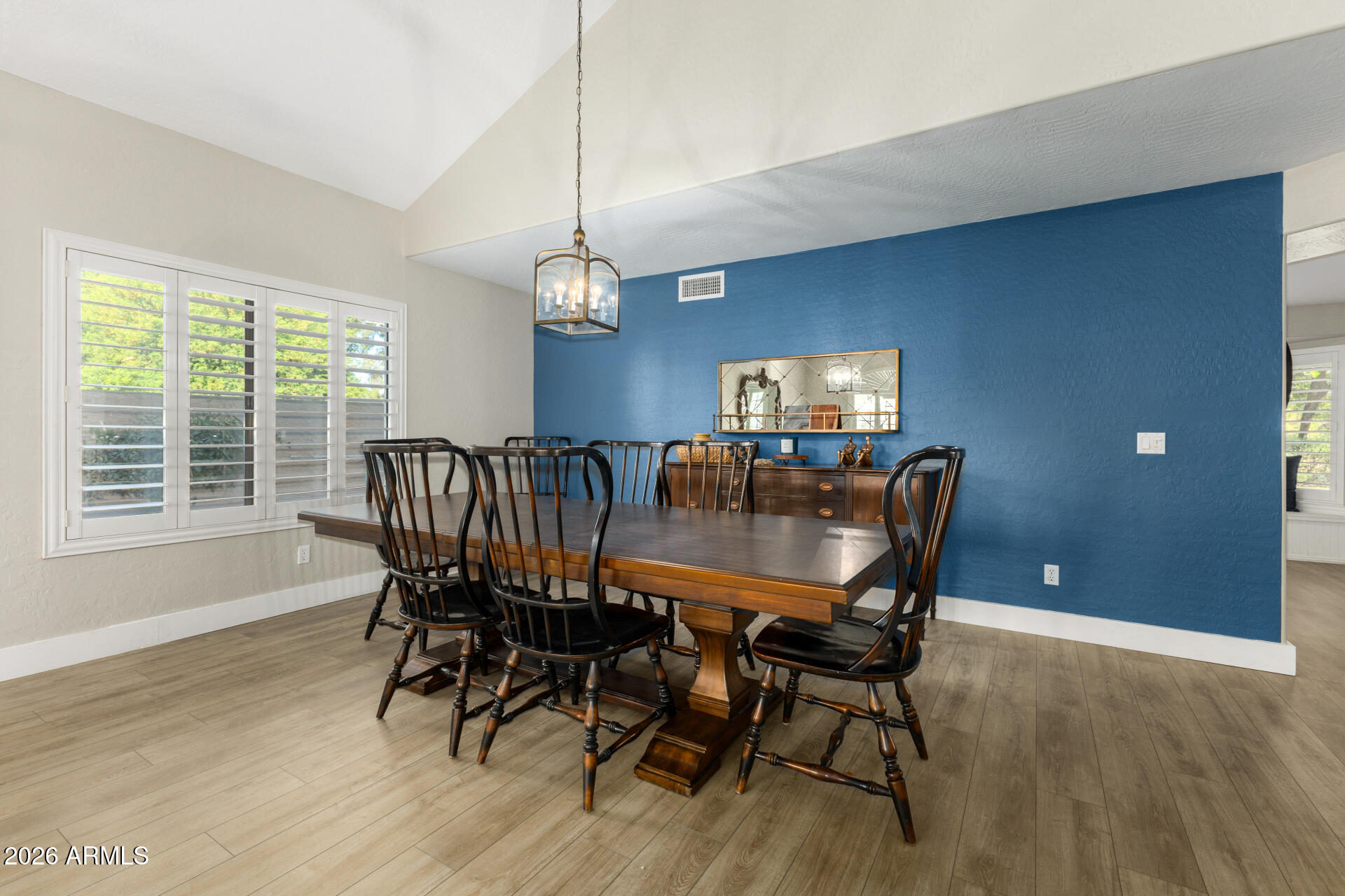 3201 S HORIZON Place