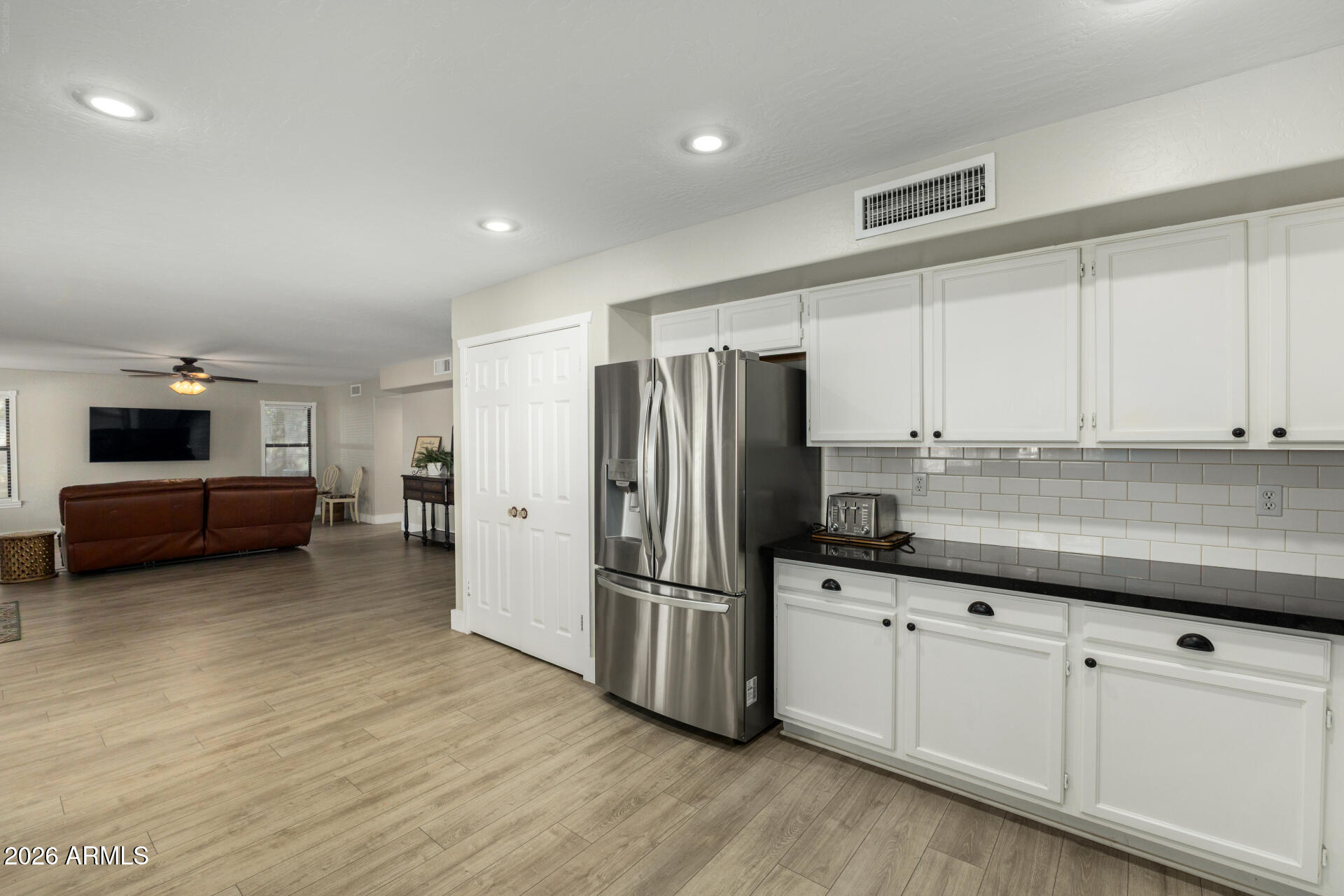 3201 S HORIZON Place