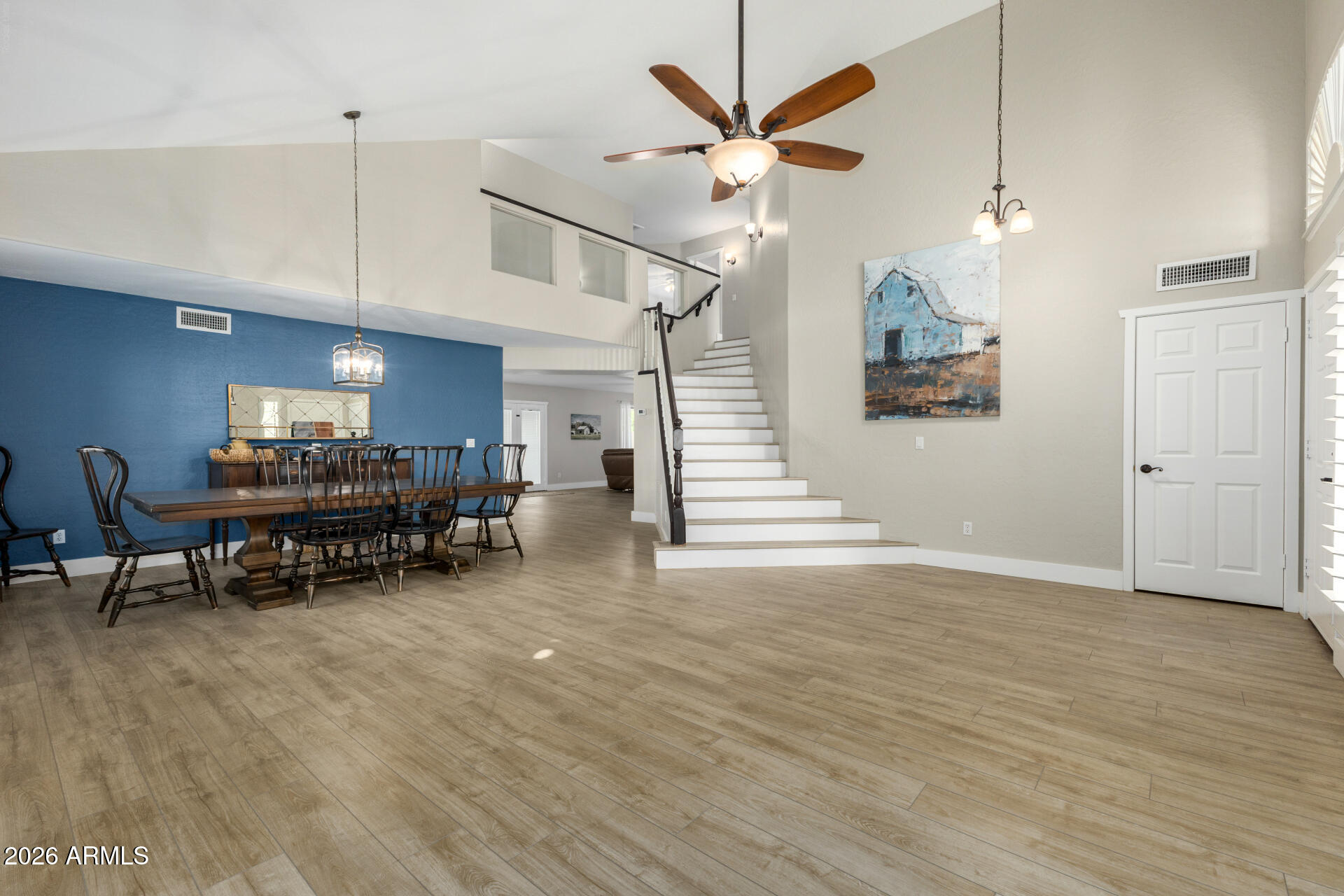 3201 S HORIZON Place