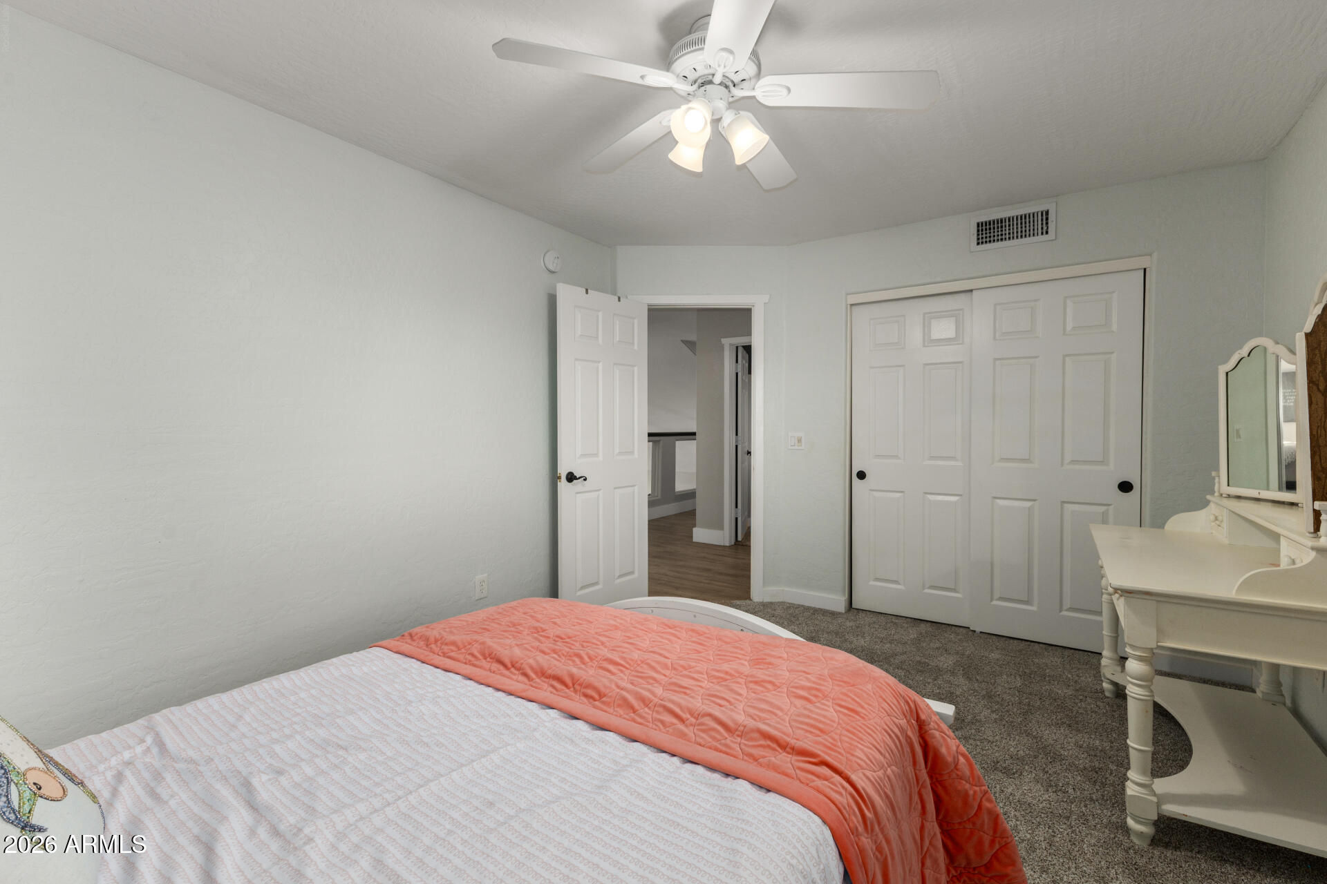 3201 S HORIZON Place