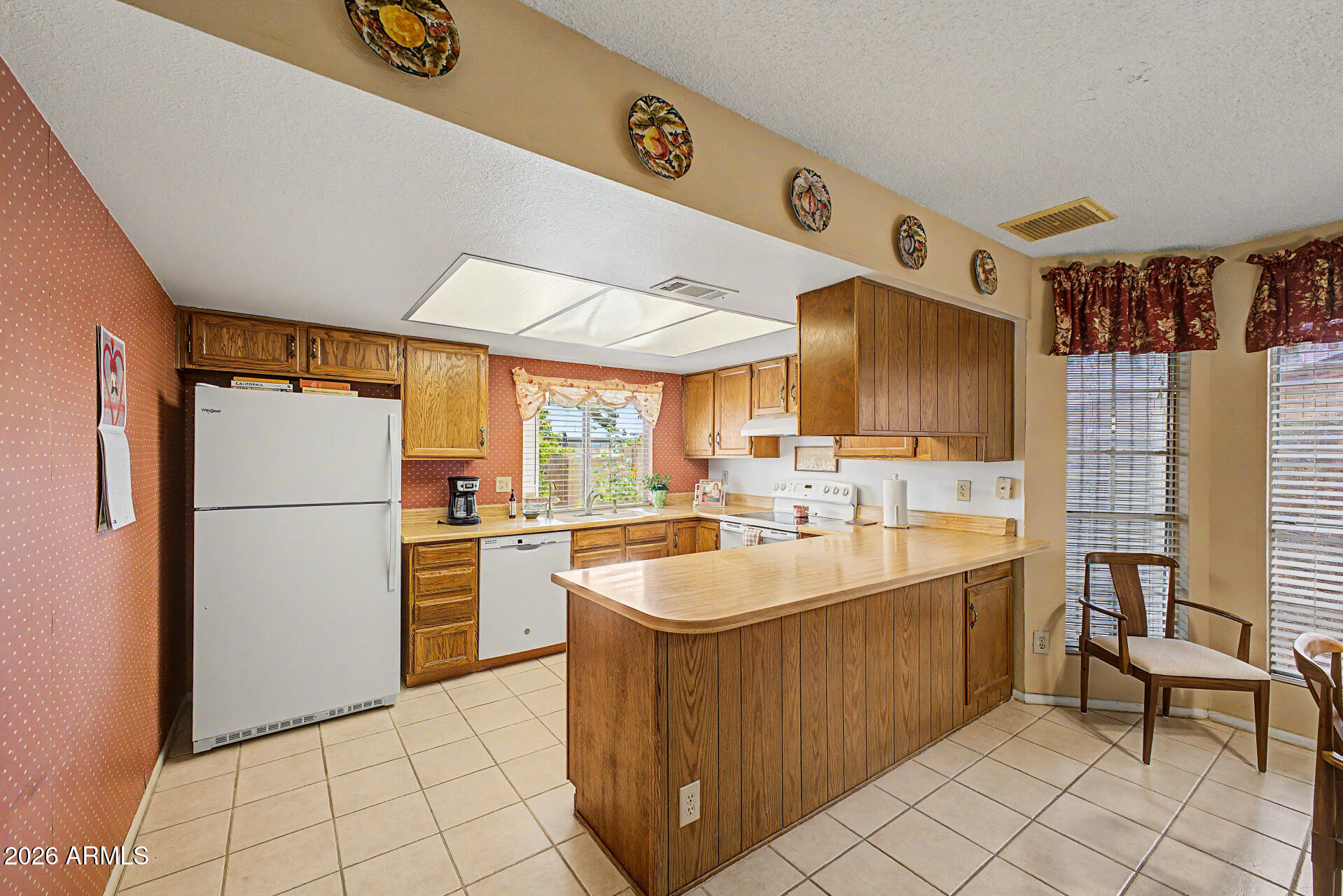 1327 W STOTTLER Drive