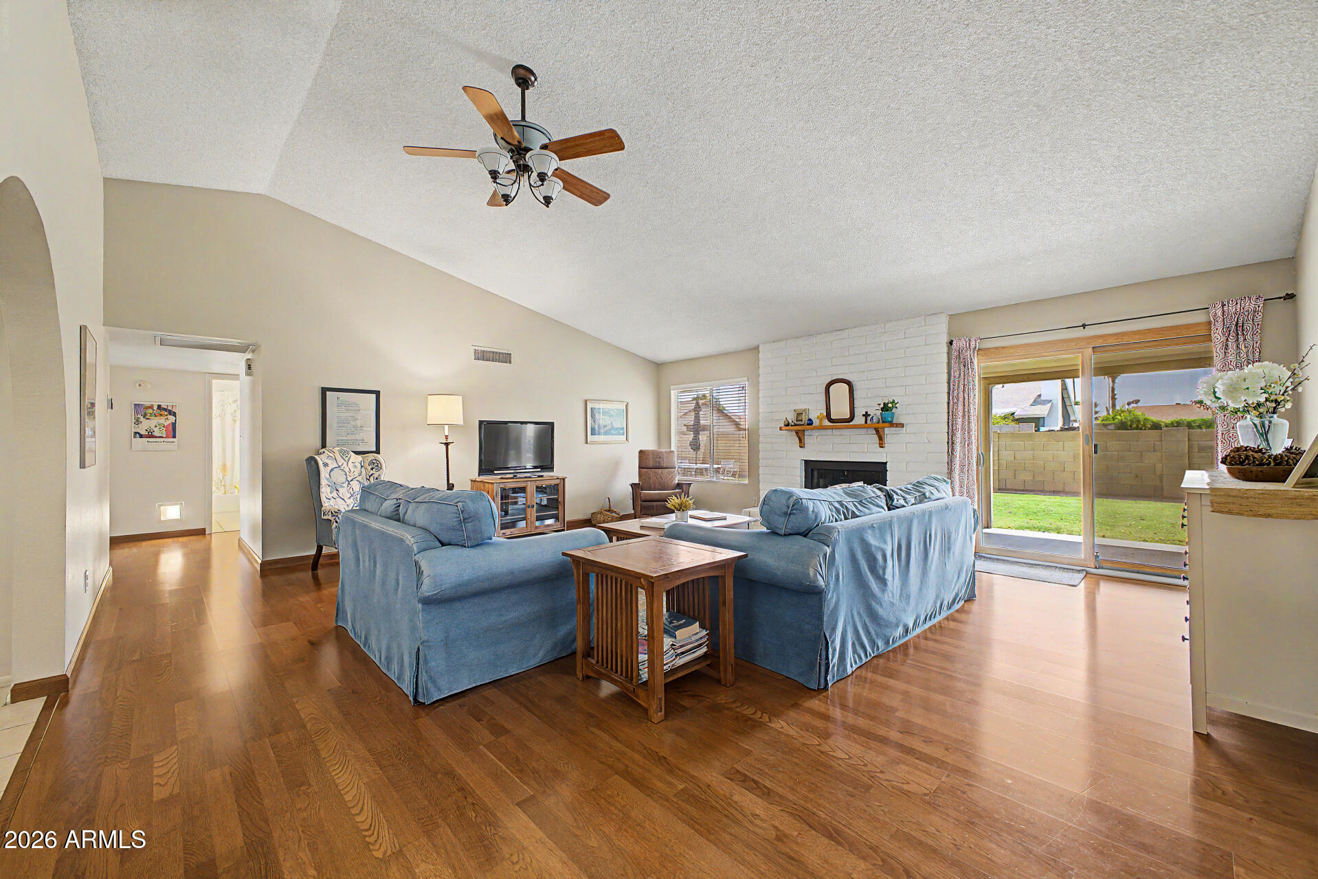 1327 W STOTTLER Drive